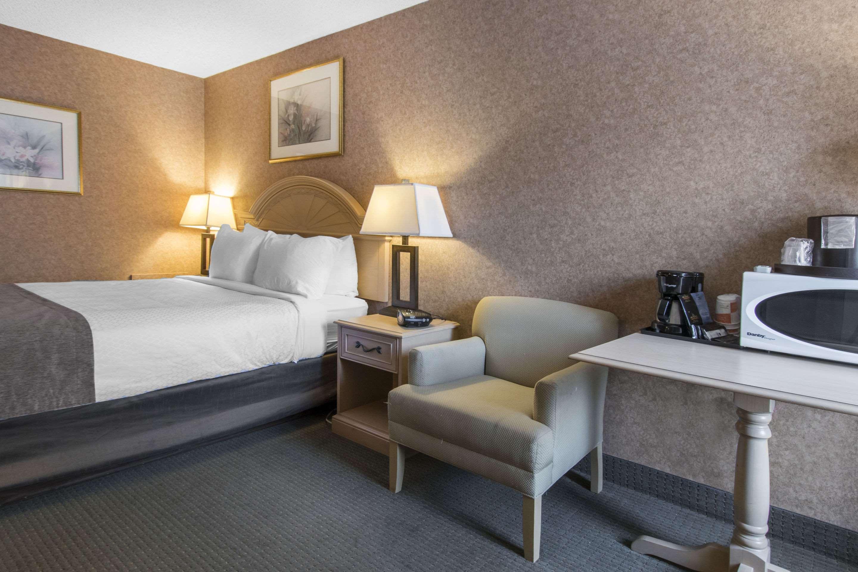 Double Queen Size Bed