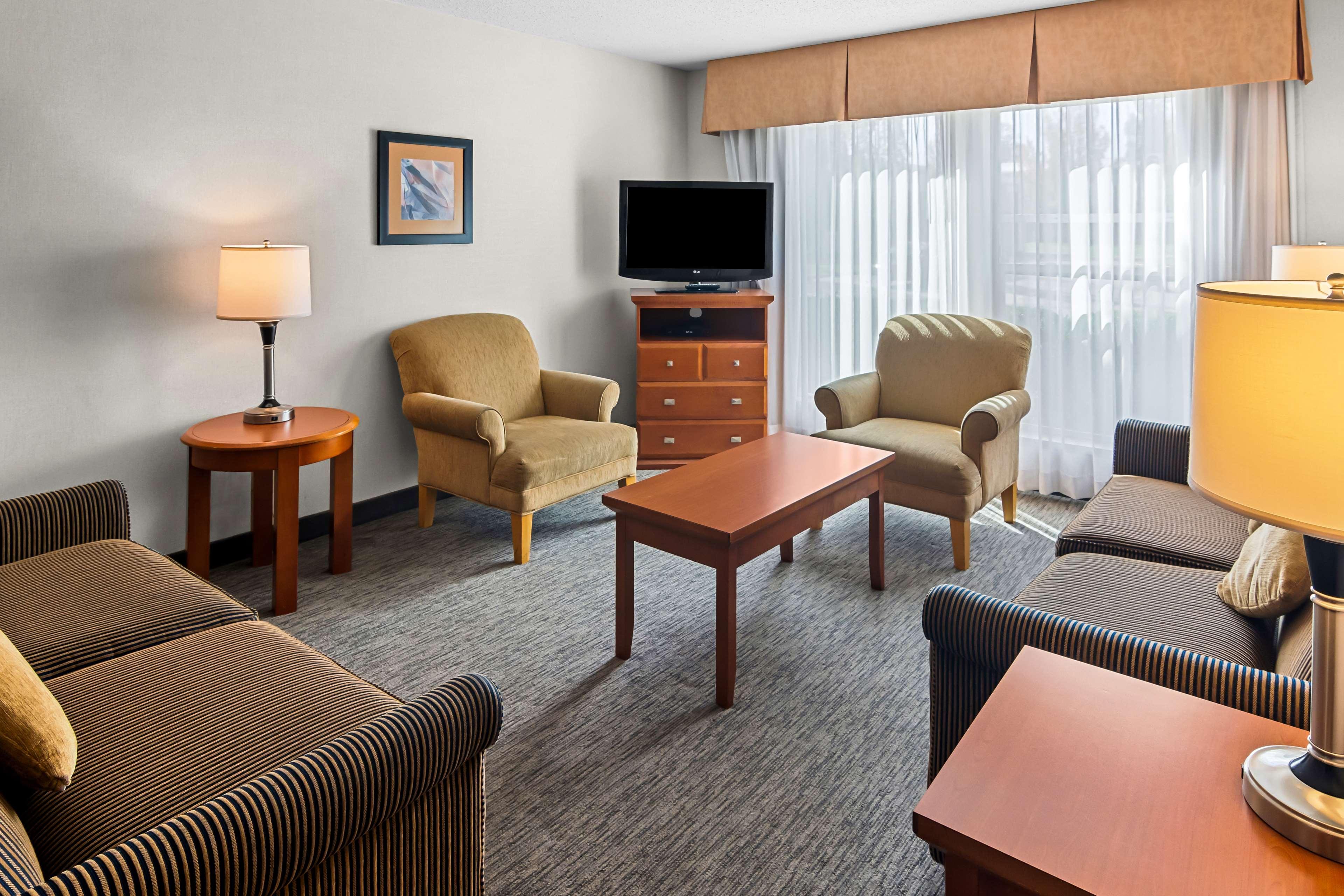 Suite Two Queen Beds