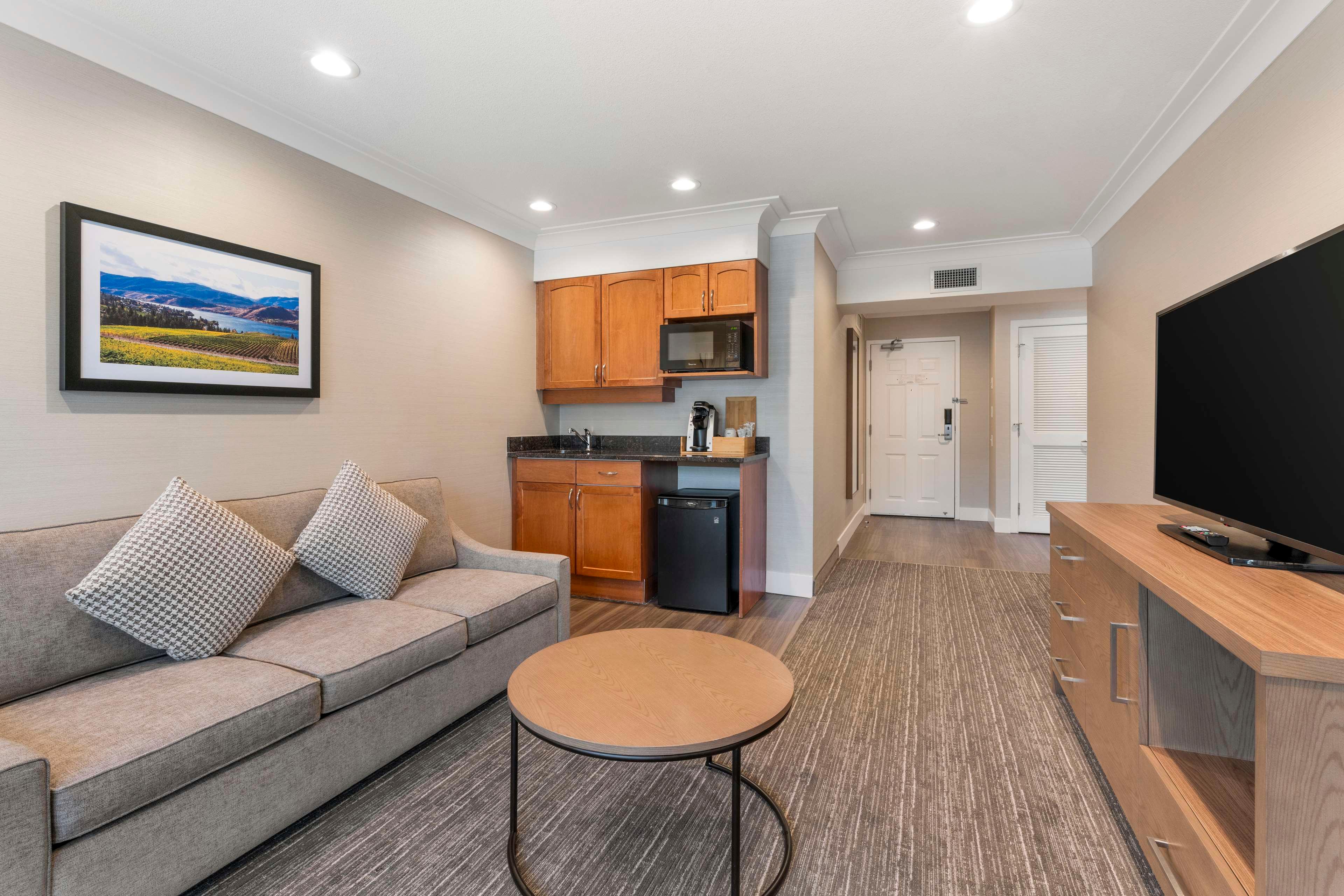 Suite Two Queen Beds