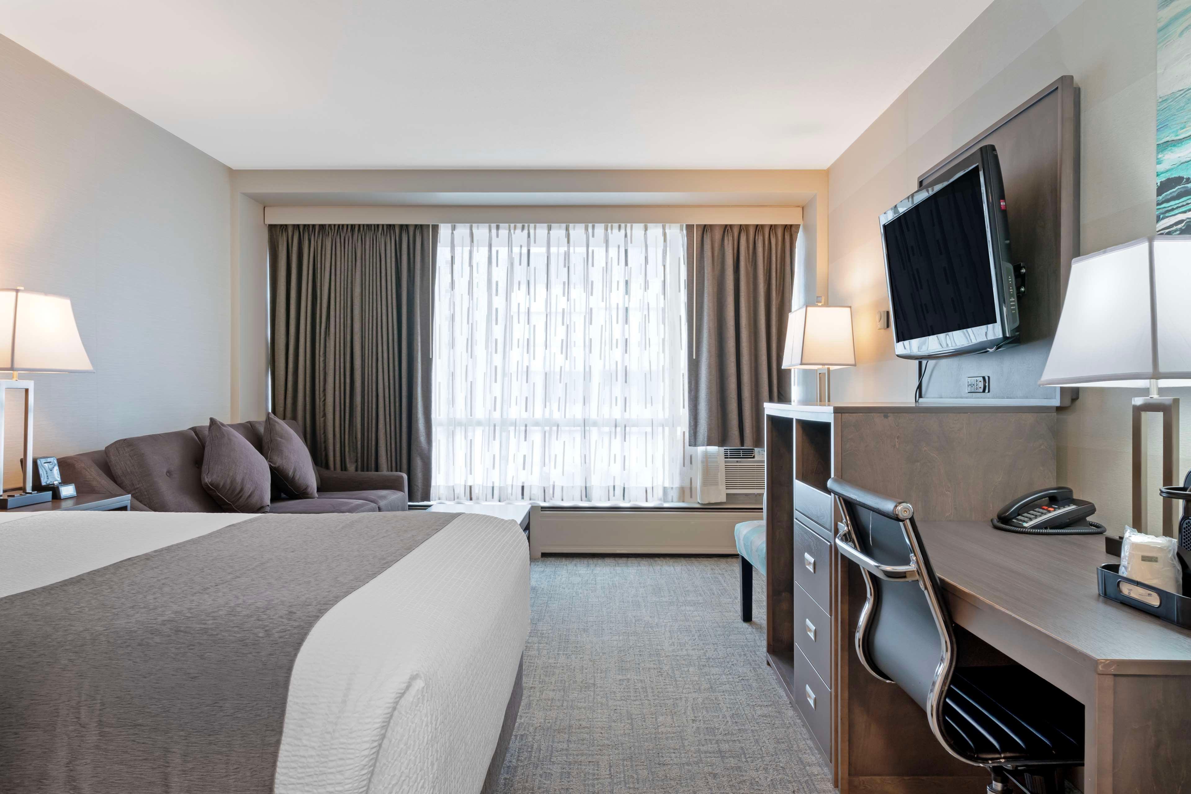 Double Ocean View King Bed