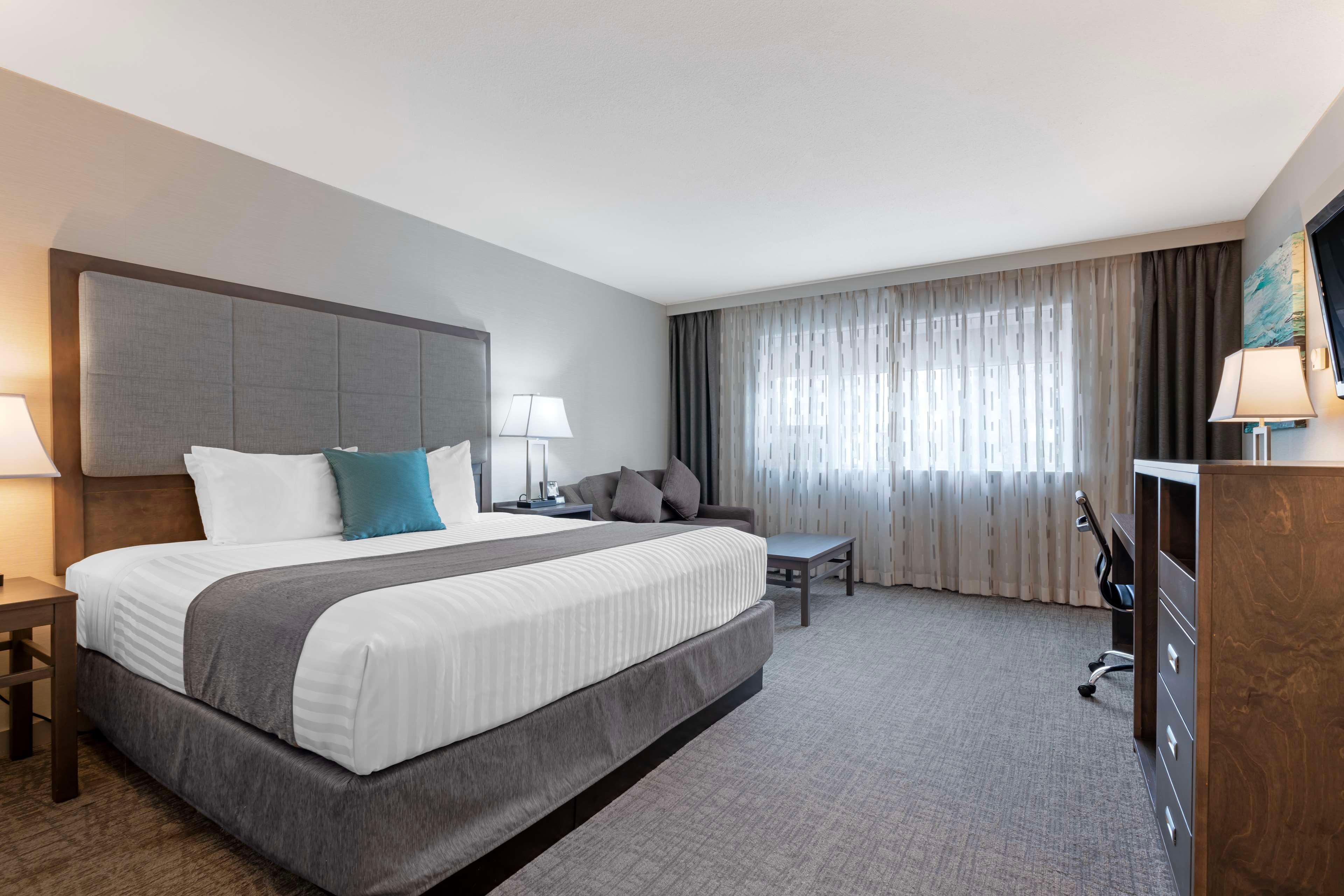 Double Ocean View King Bed