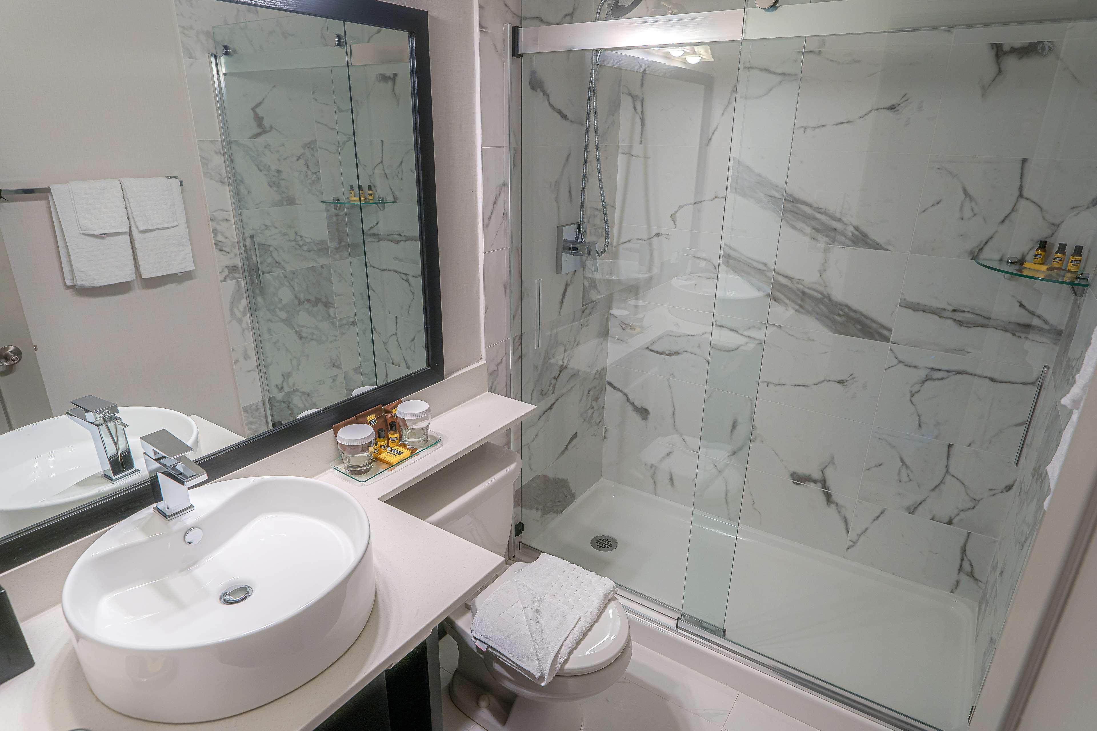 Double Ocean View King Bed