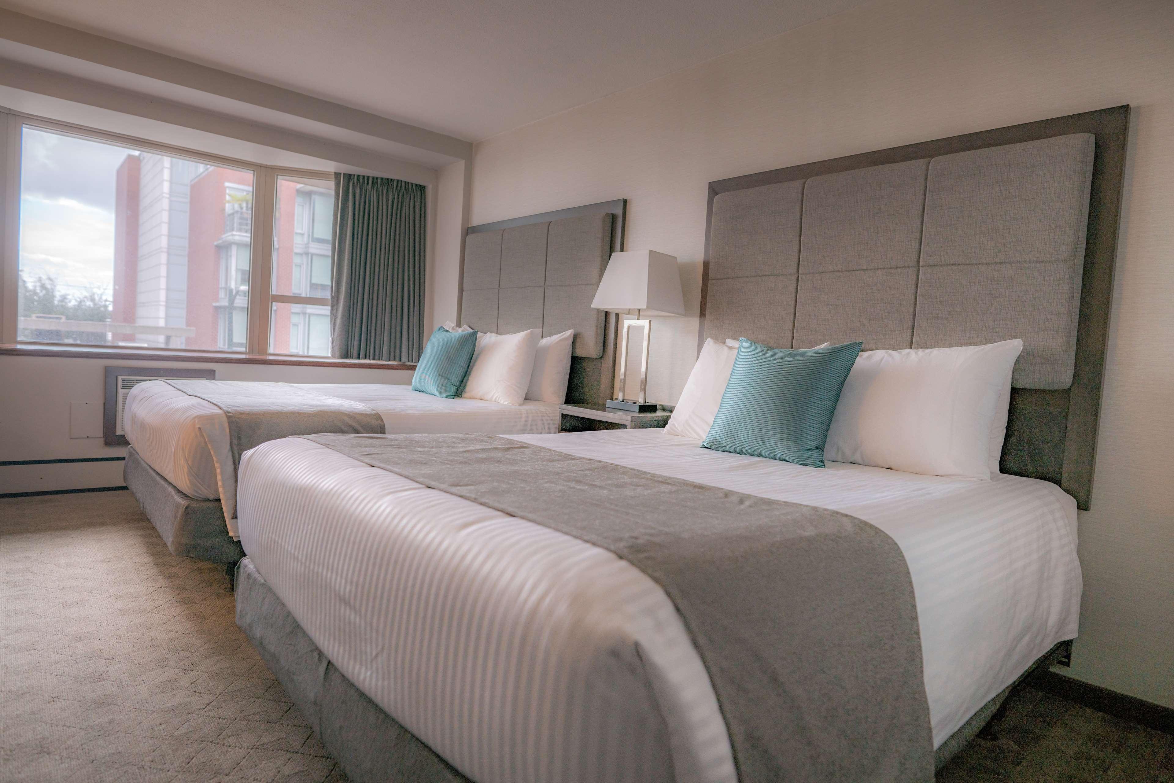 Quadruple Two Queen Beds