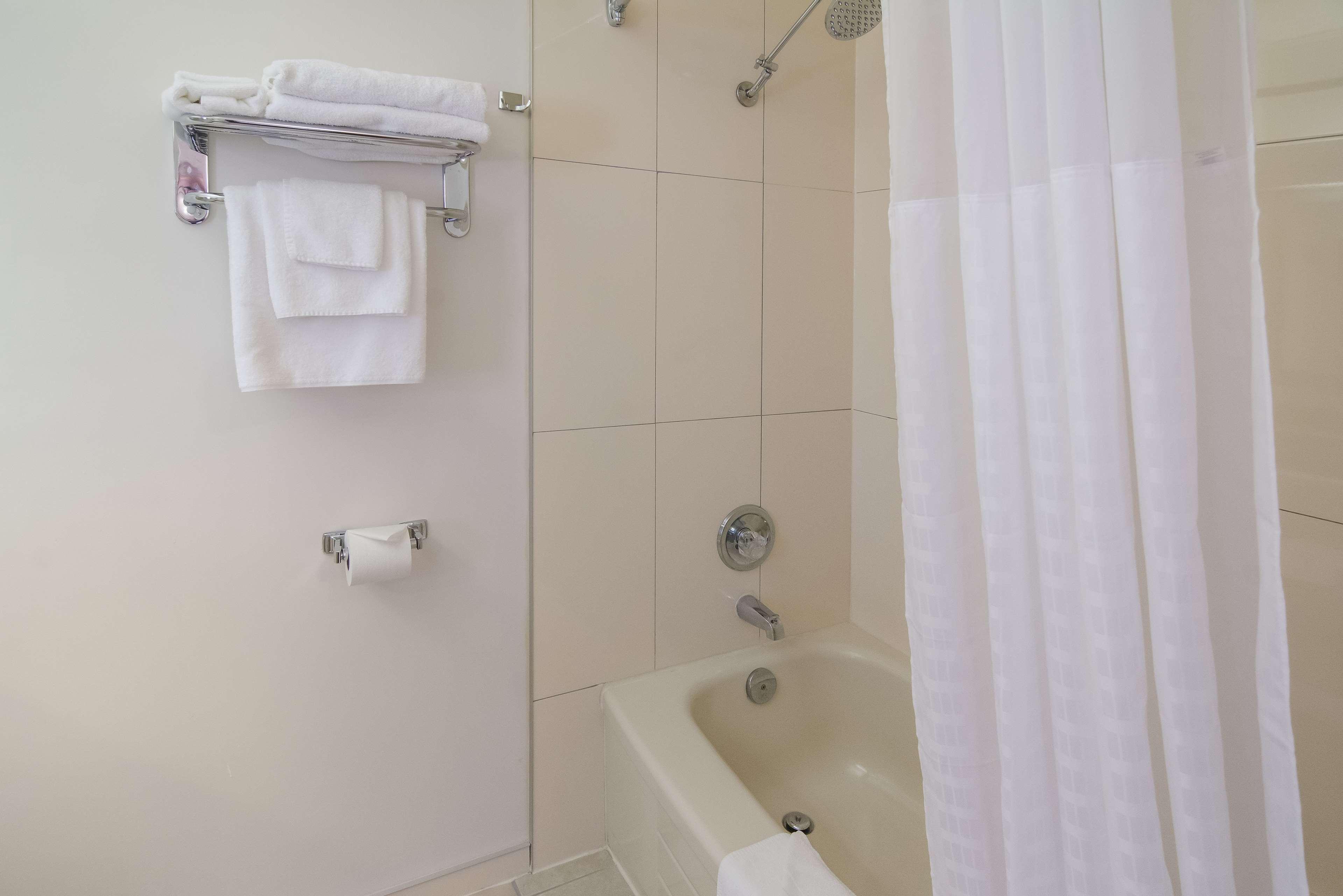 Room Two Double Beds