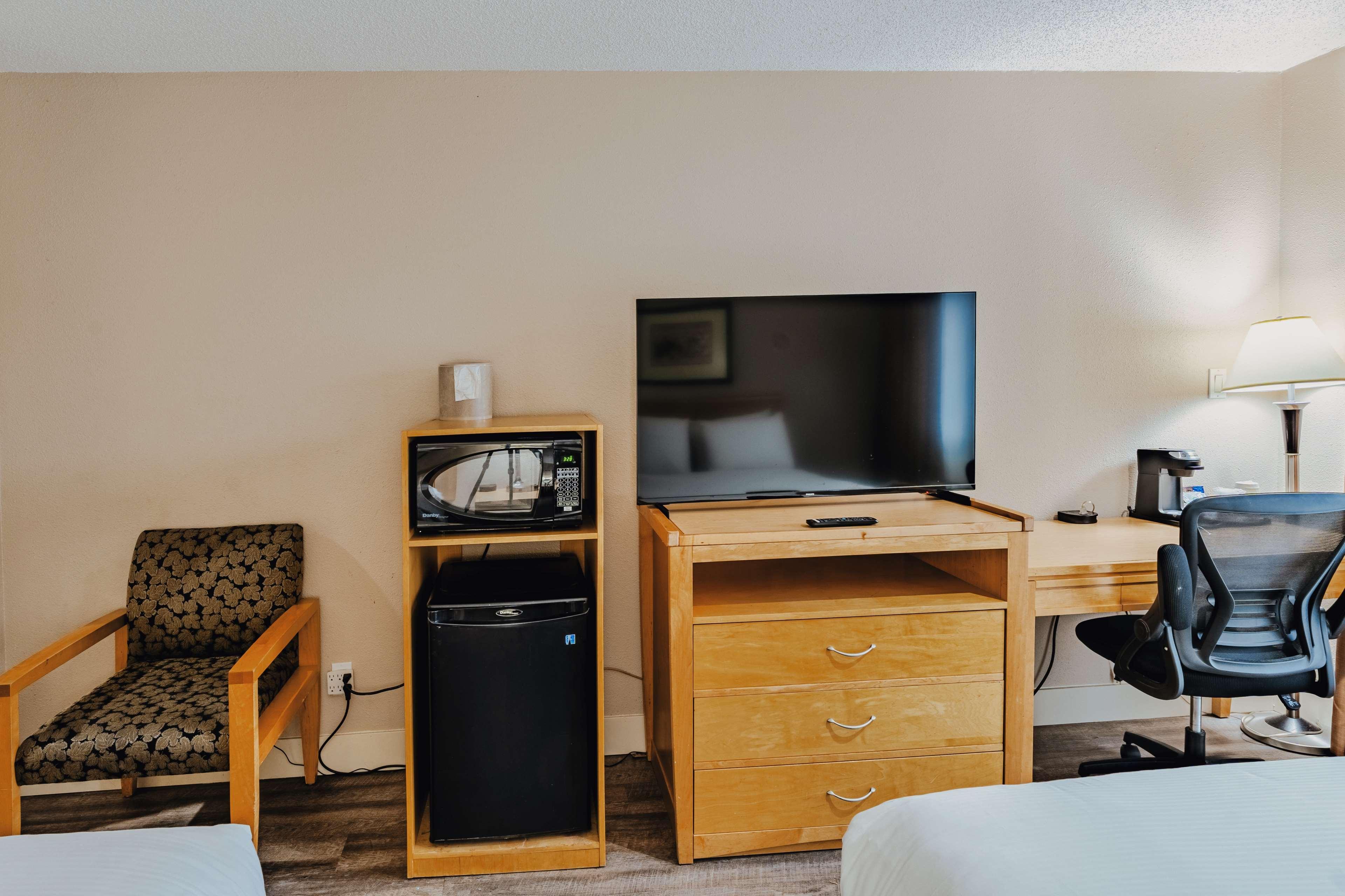 Suite Two Queen Beds