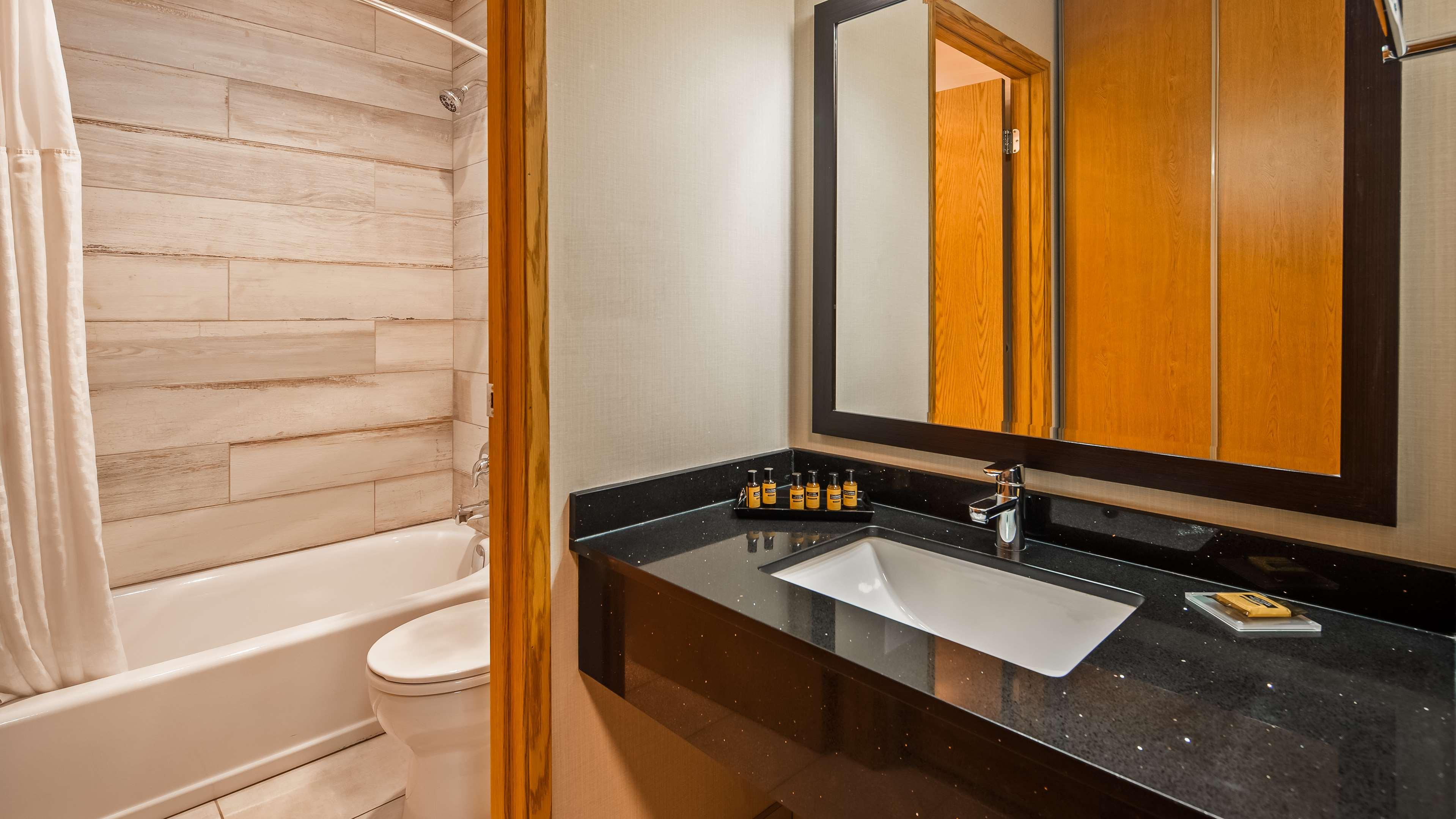 Suite Two Queen Beds