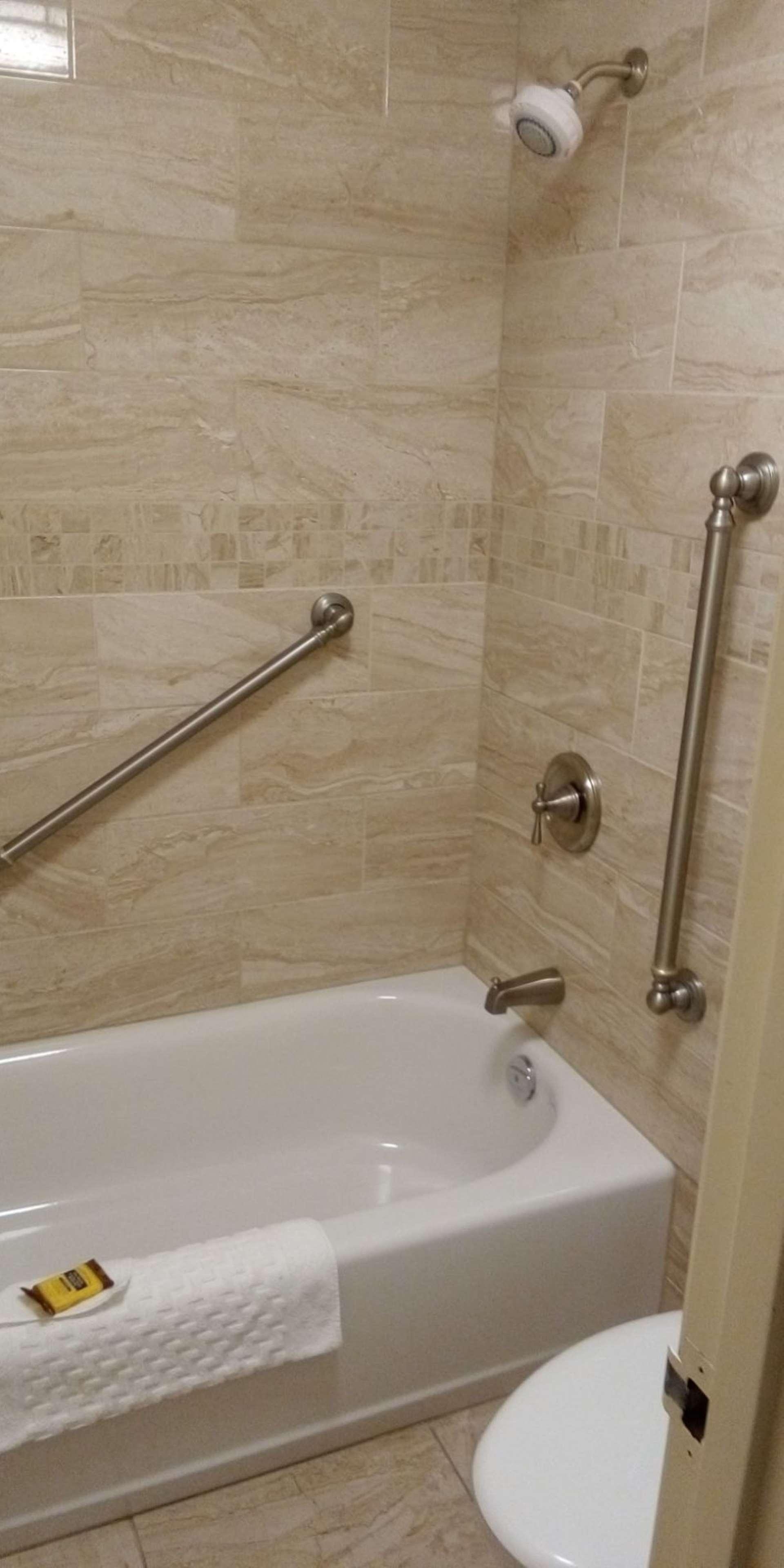 Double Queen Bed Non Smoking