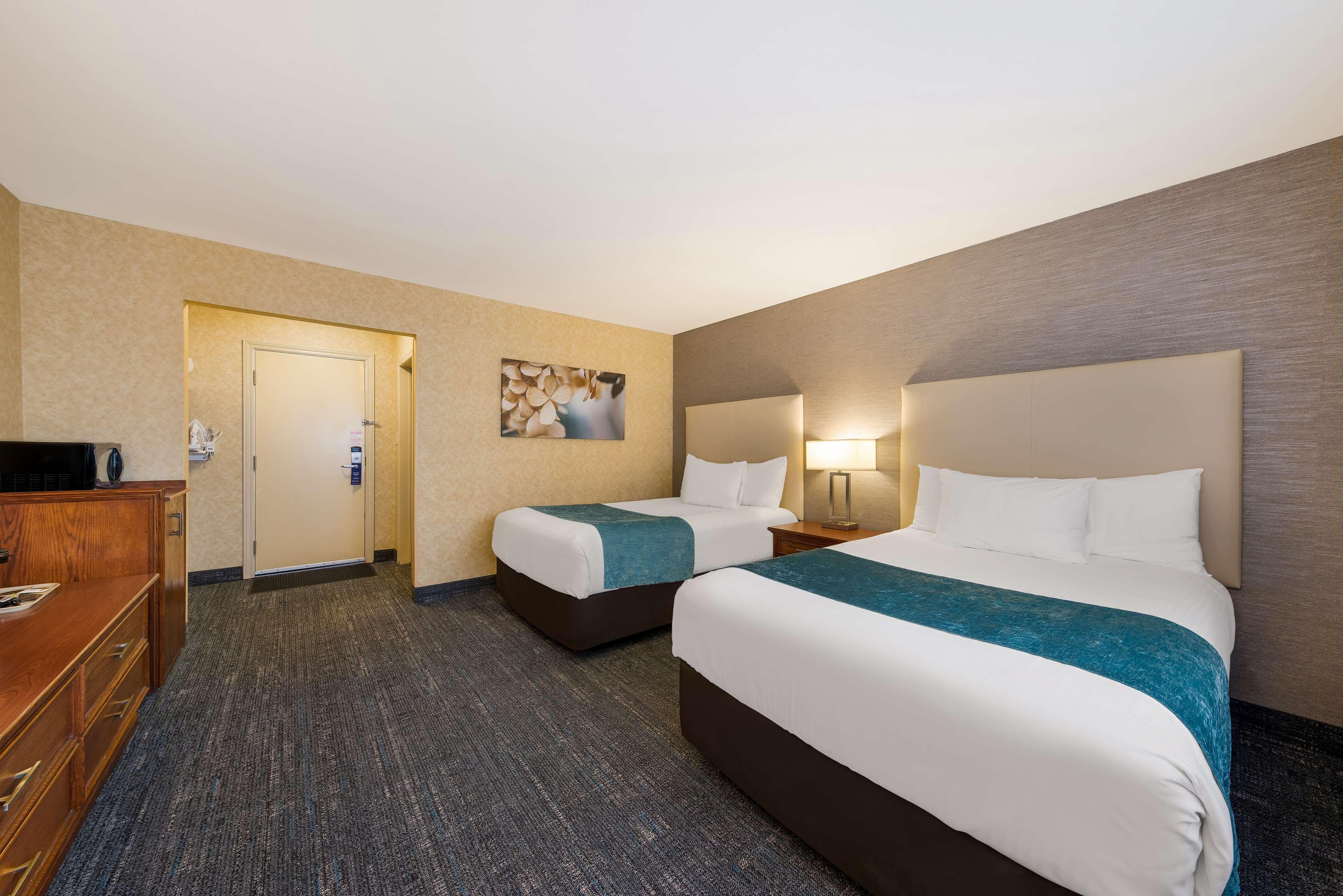 Quadruple Non Smoking