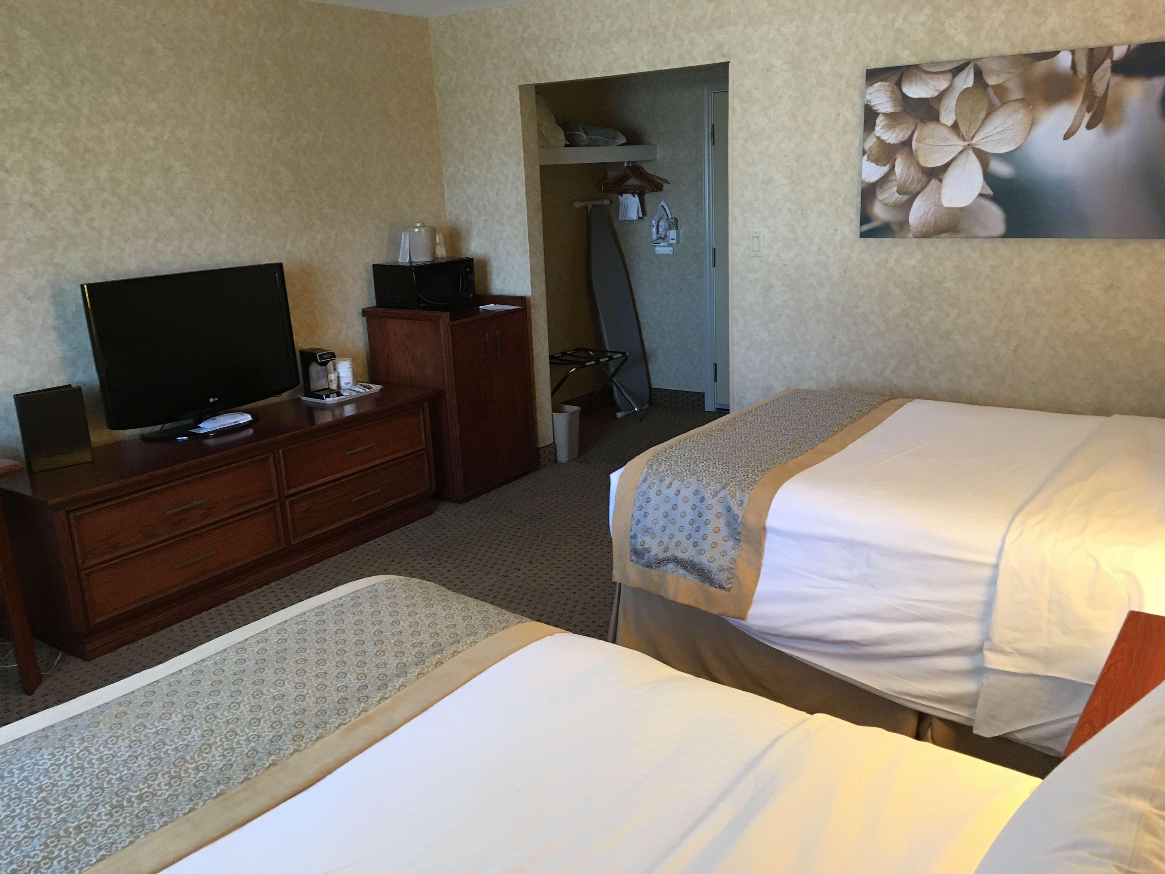 Quadruple Two Double Beds Non Smoking