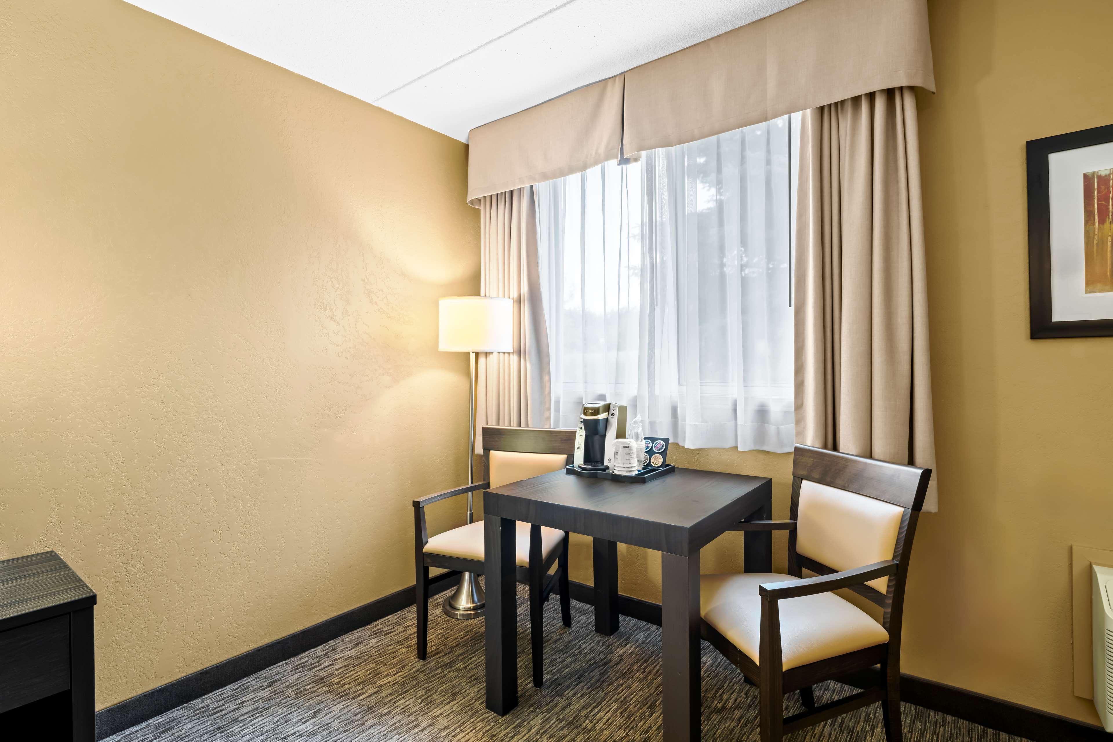 Double Queen Size Bed