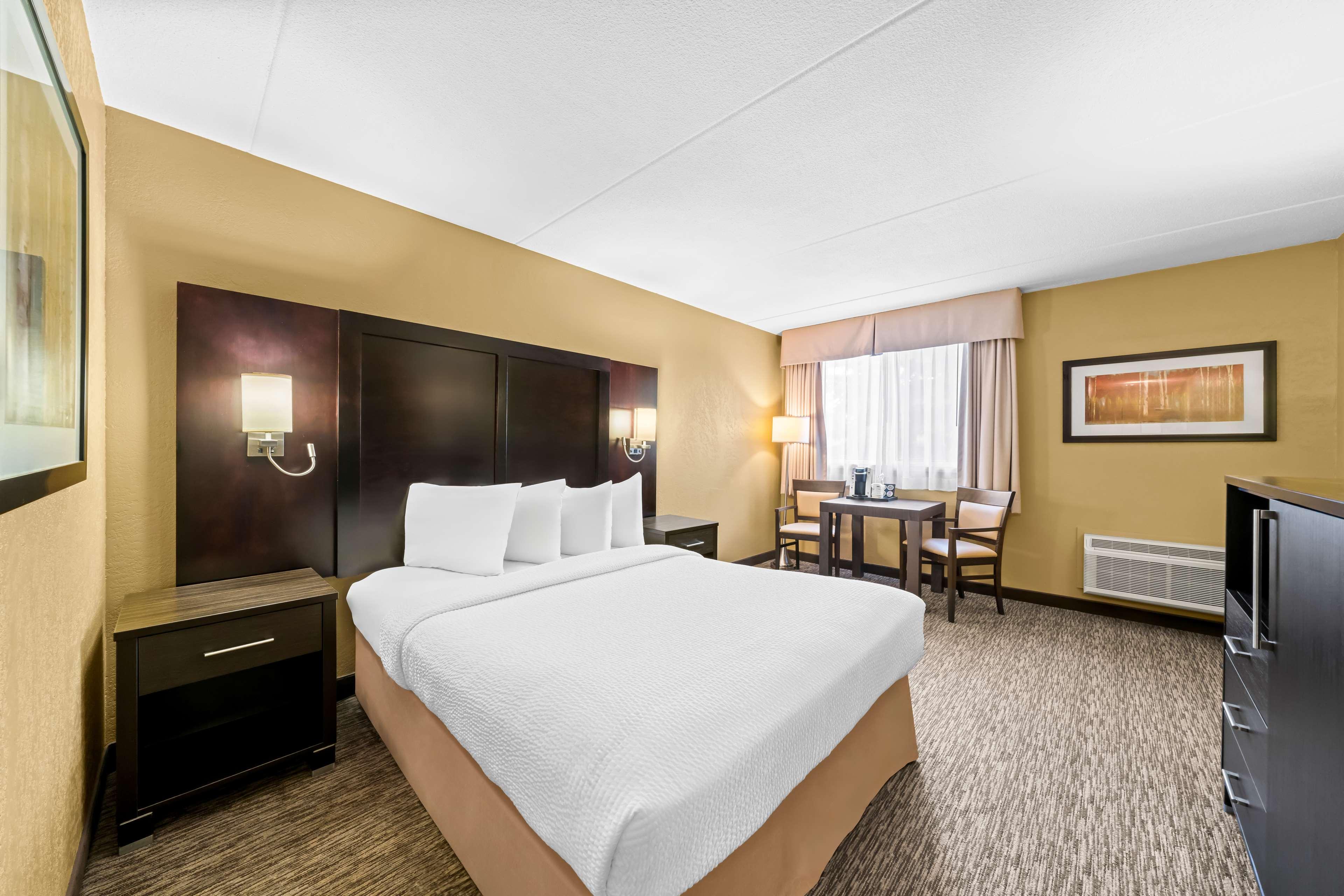 Double Queen Size Bed