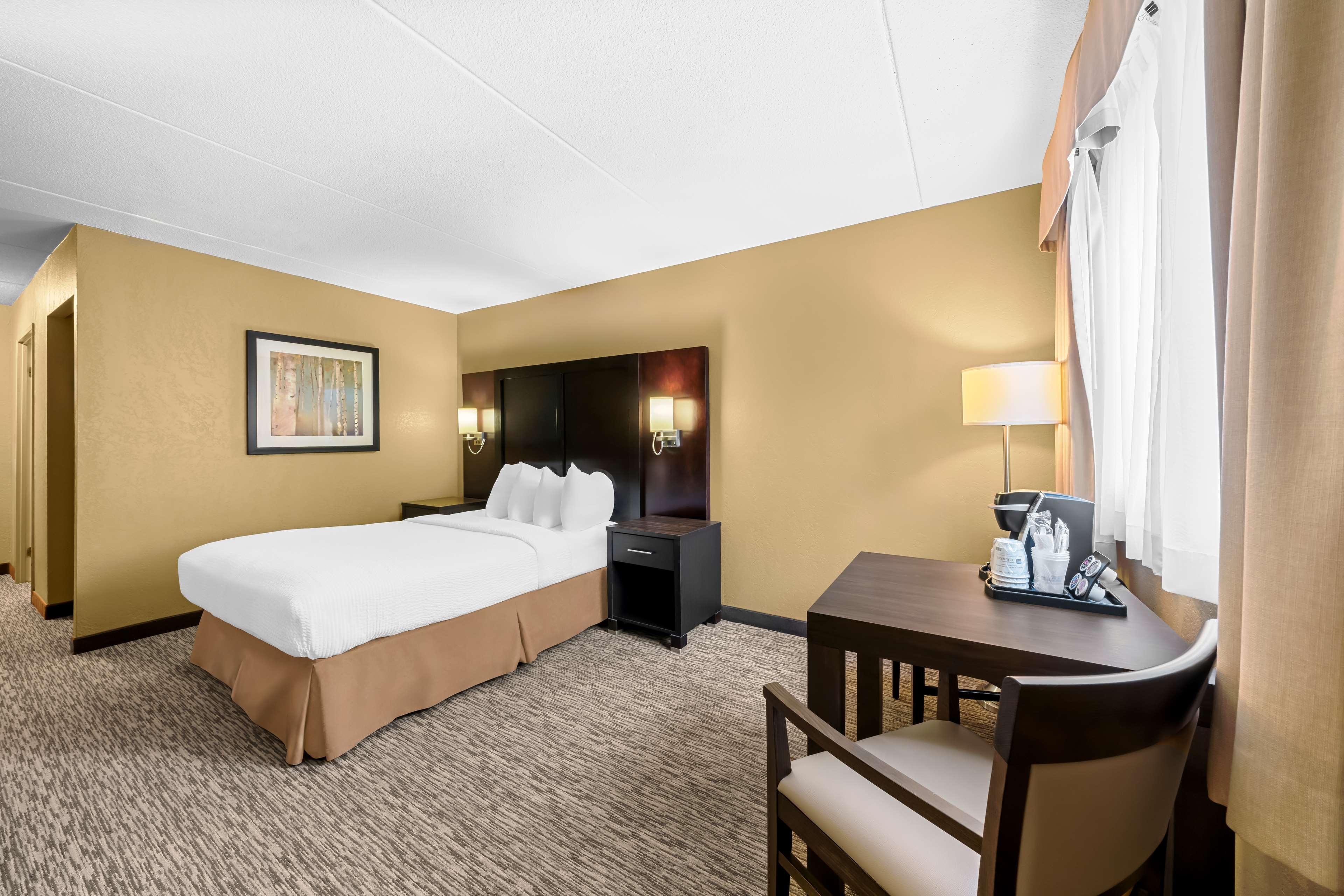 Double Queen Size Bed