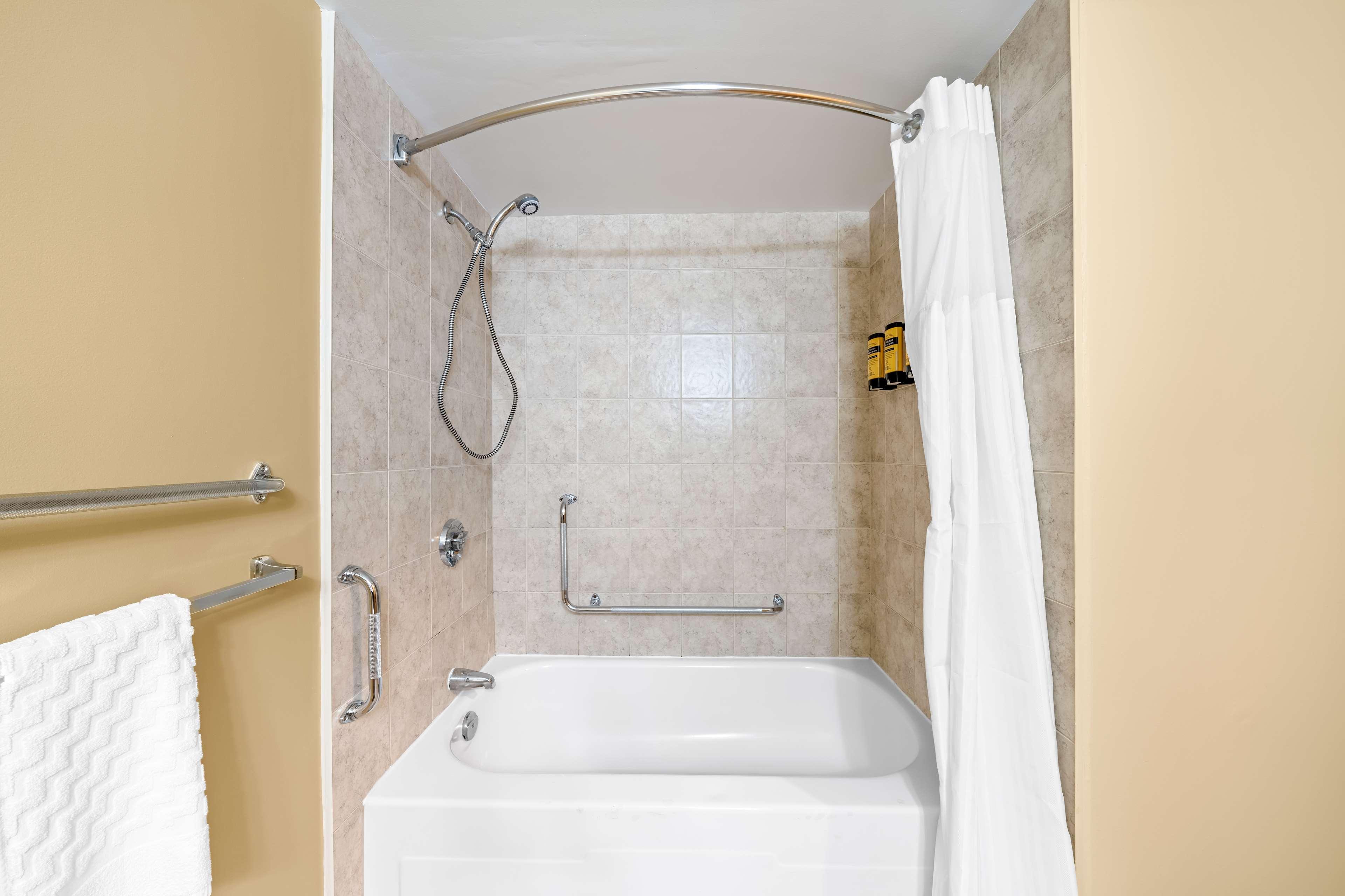 Double Queen Size Bed