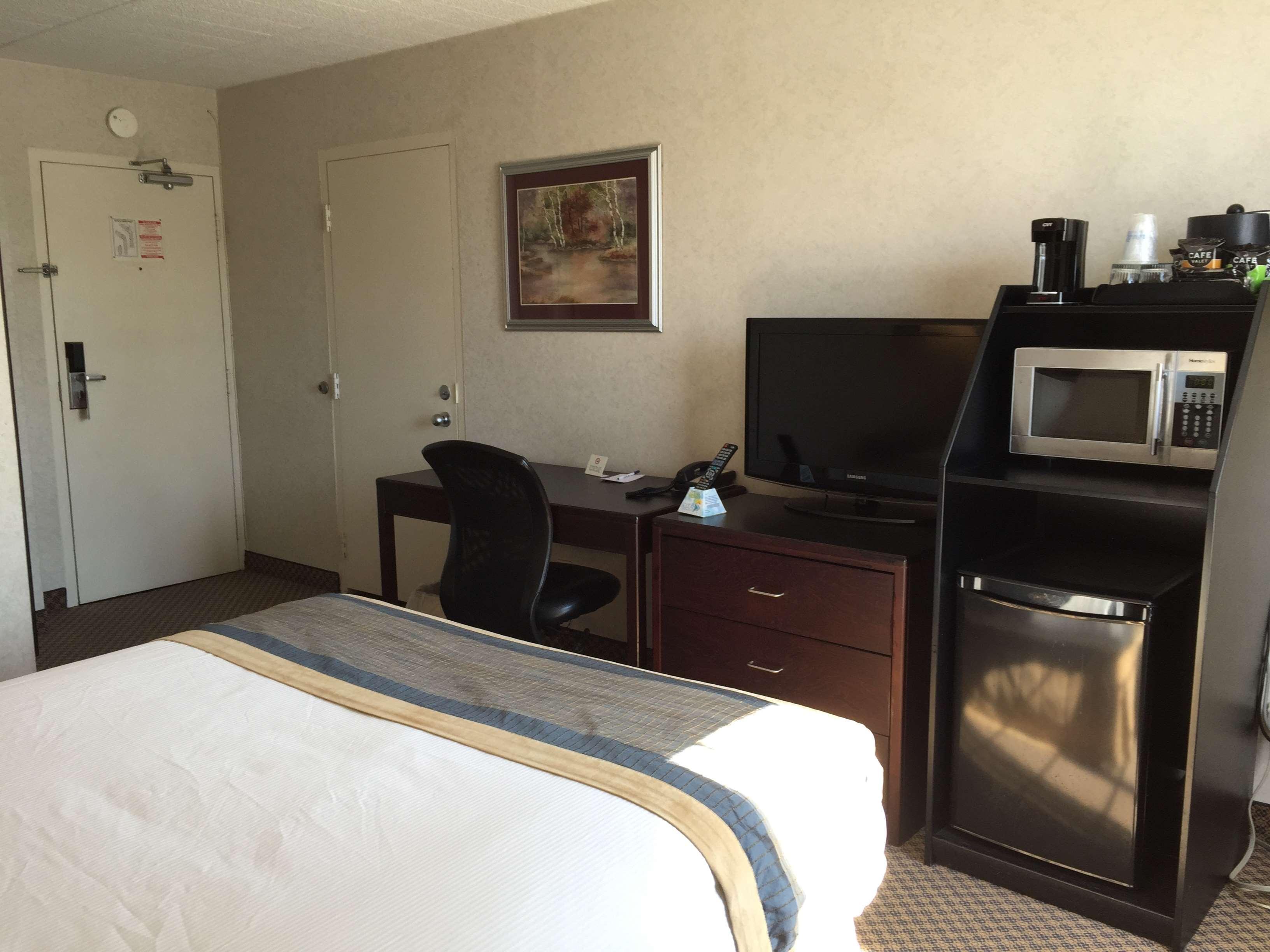 Double Queen Bed Non Smoking