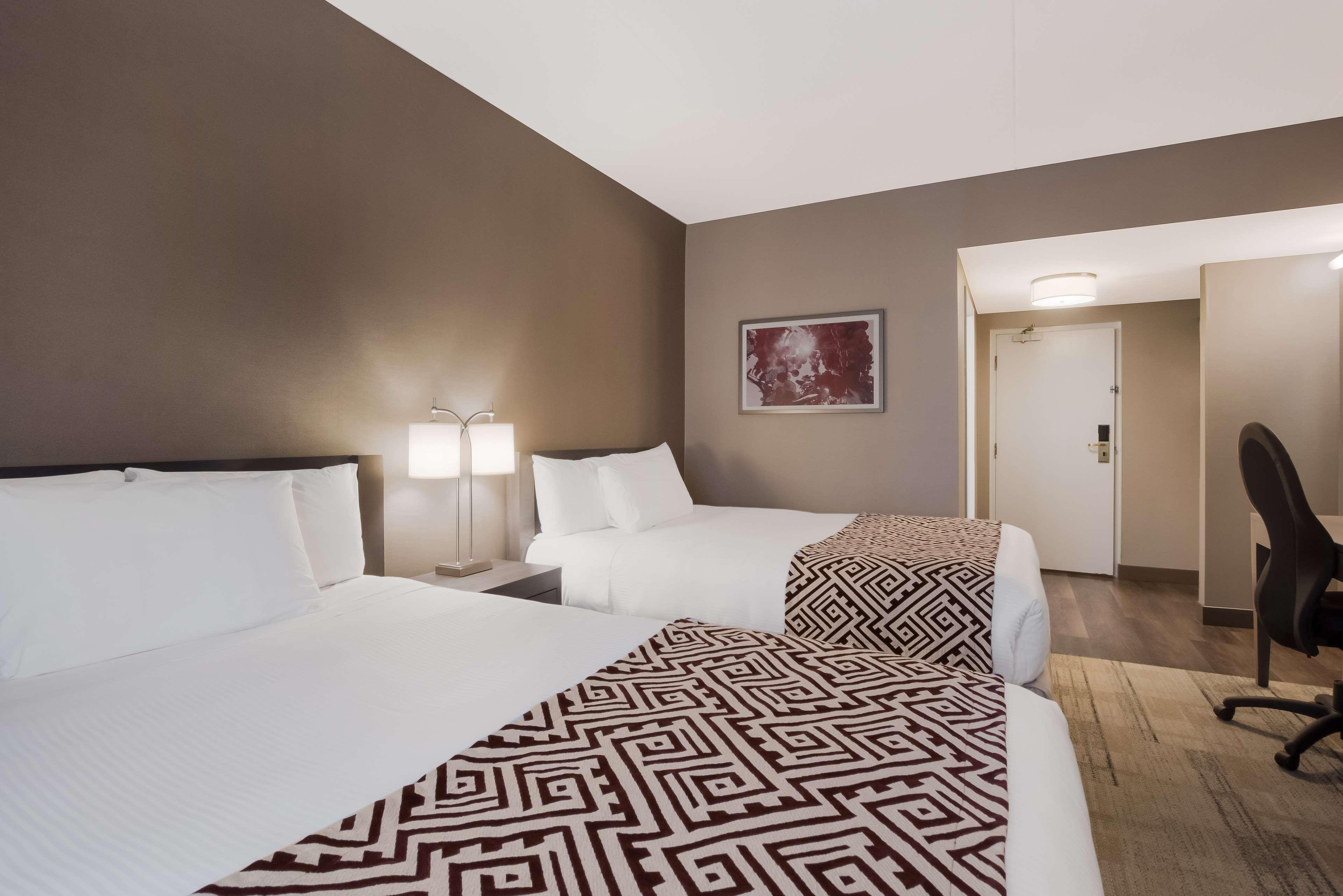 Double Two Double Beds Non Smoking