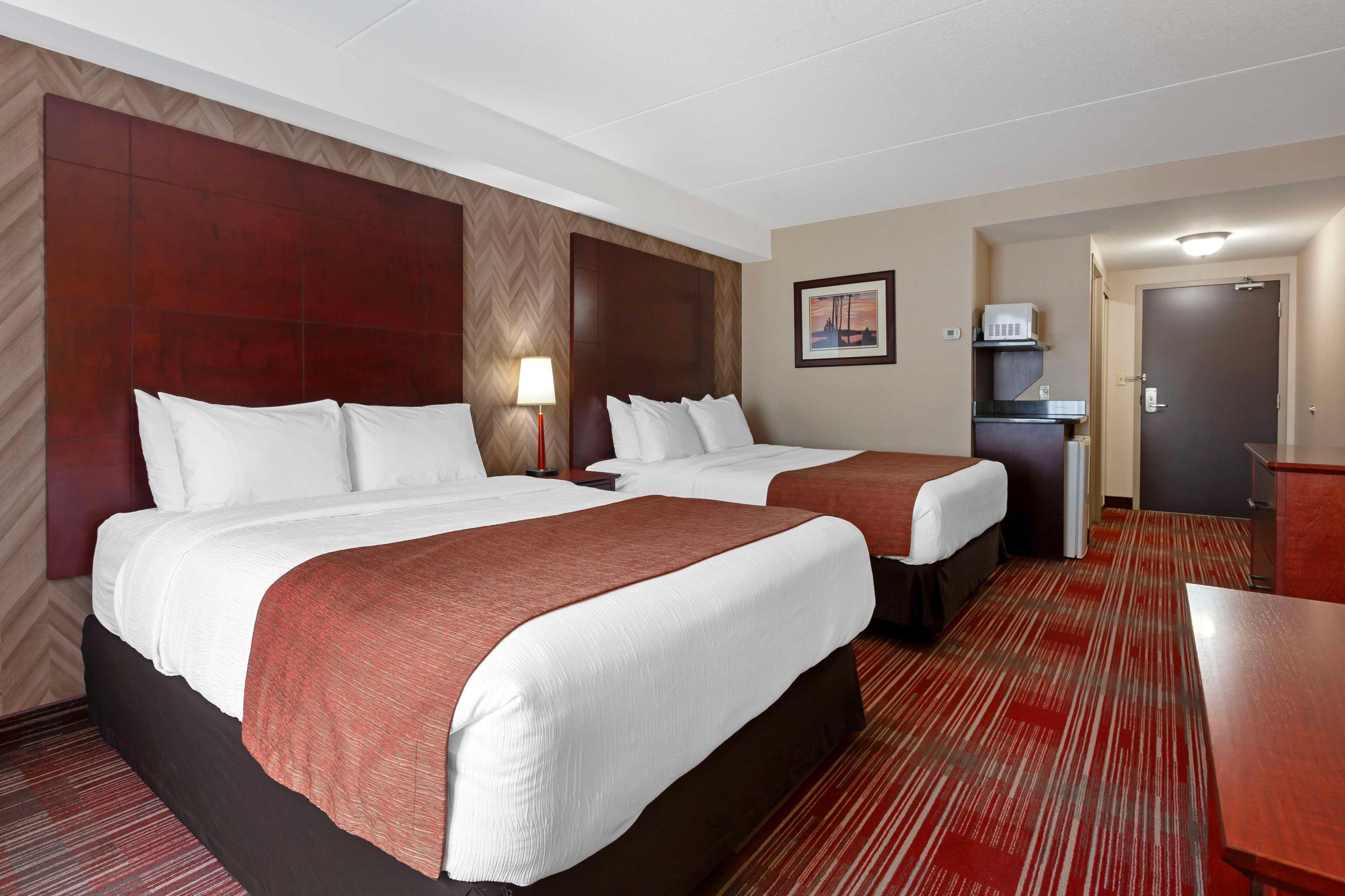 Quadruple Two Queen Beds