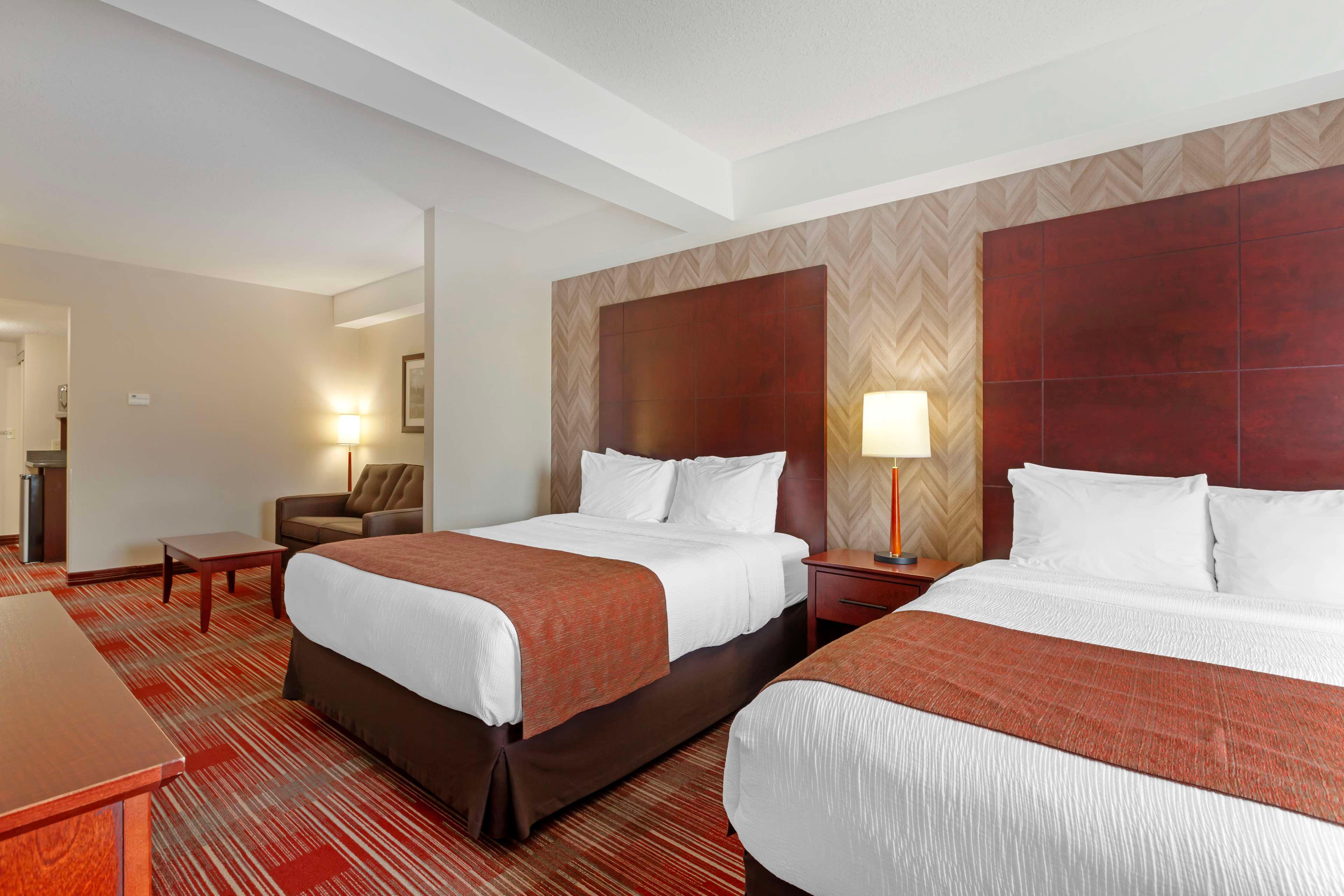 Suite Two Queen Beds