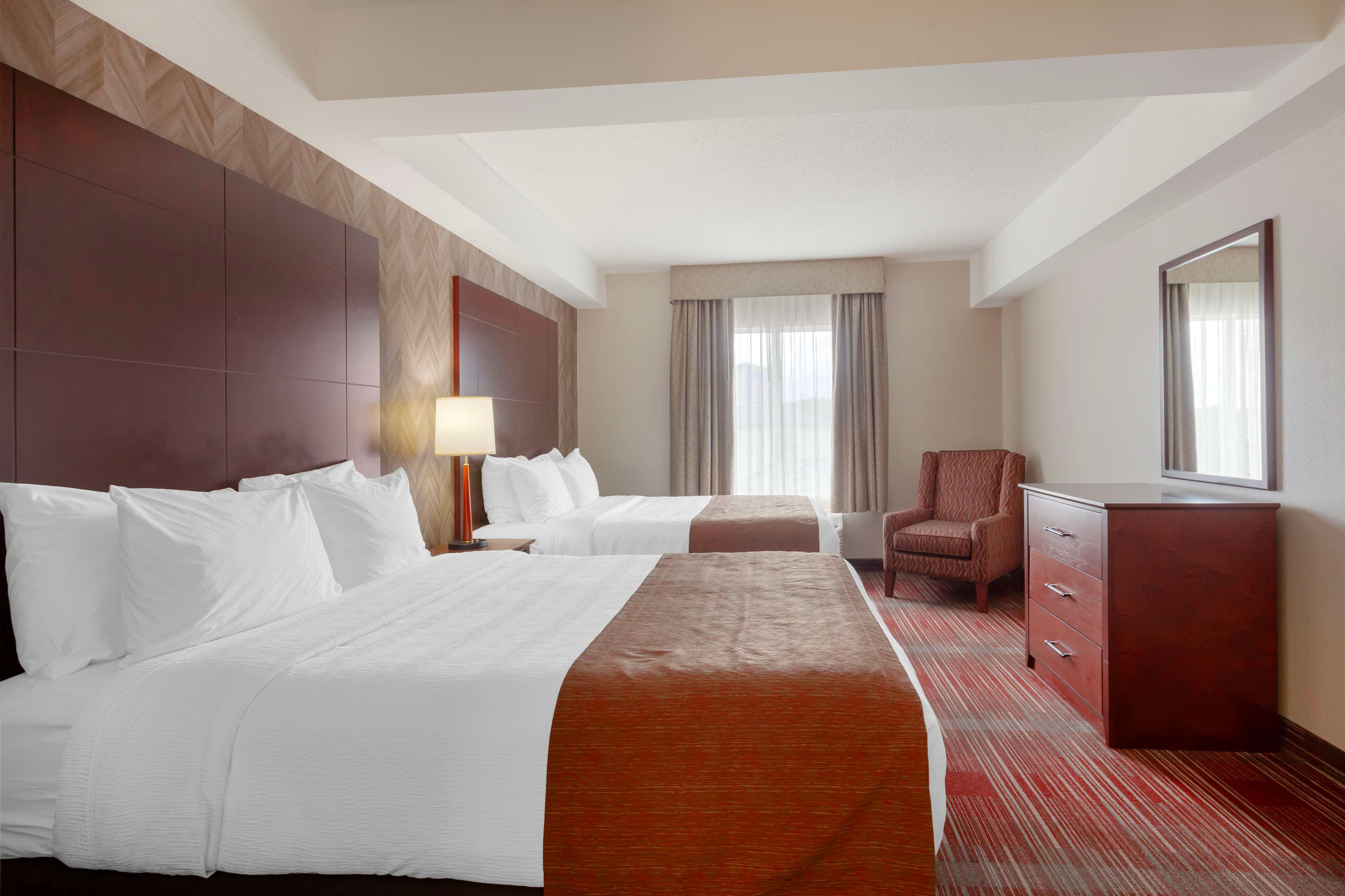 Suite Two Queen Beds