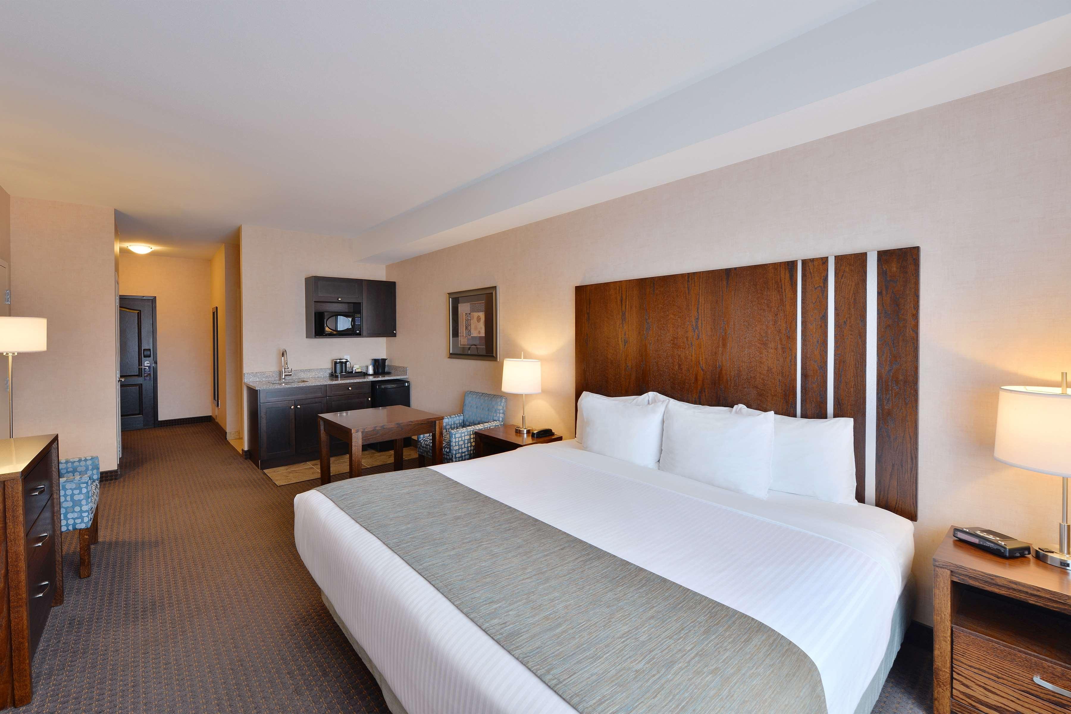 Studio King Size Bed