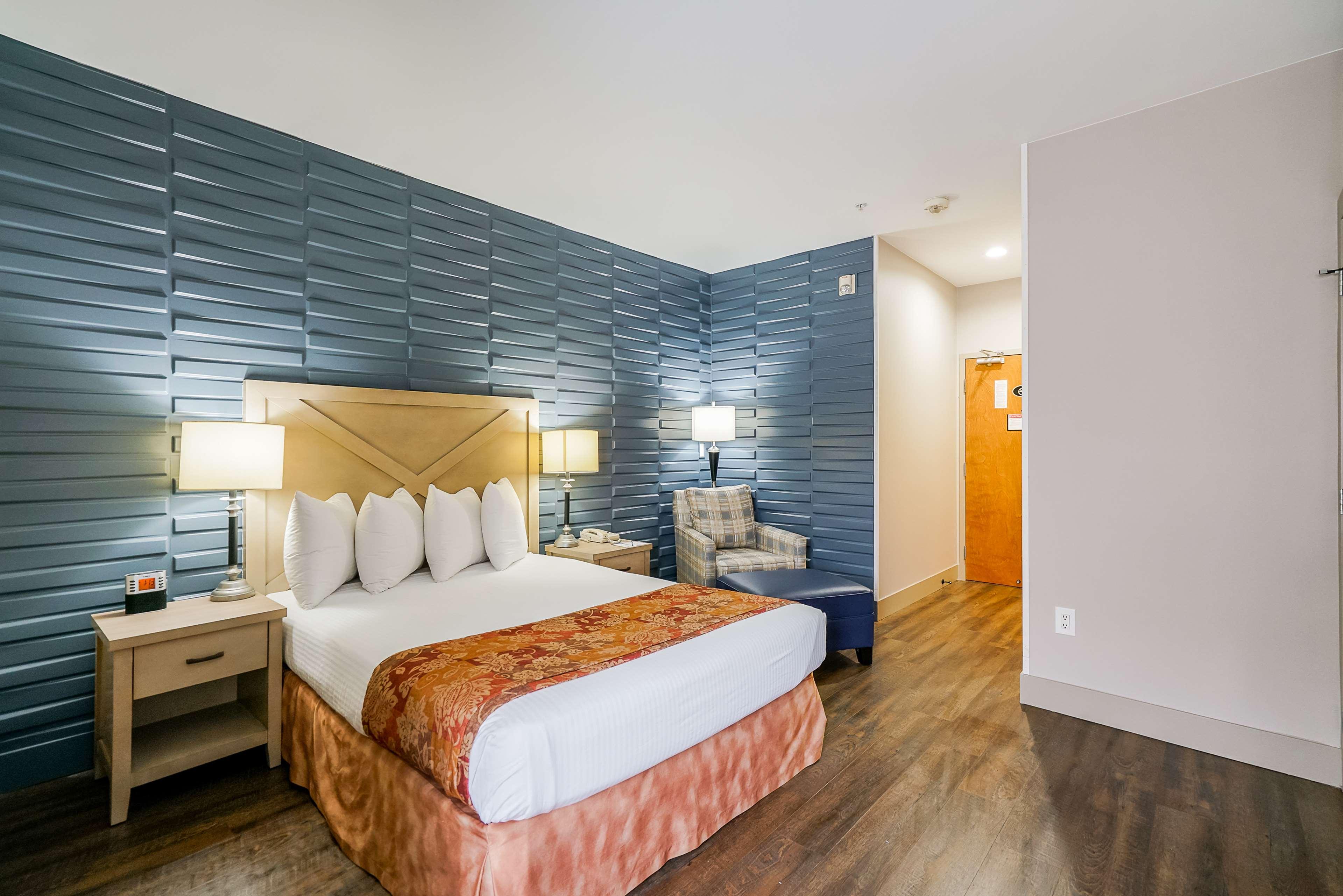 Quadruple Queen Bed Non Smoking