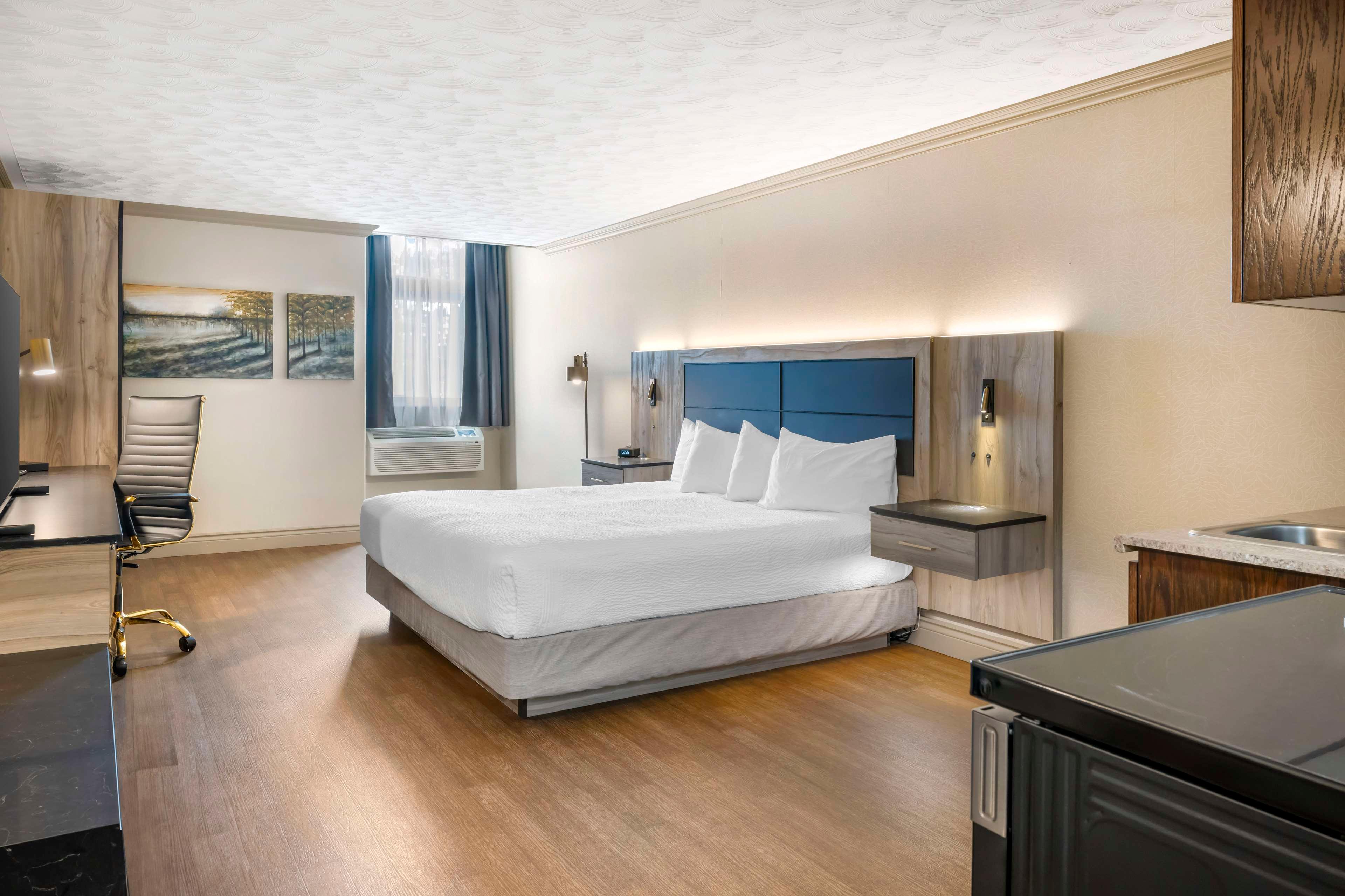 Double with Kitchenette