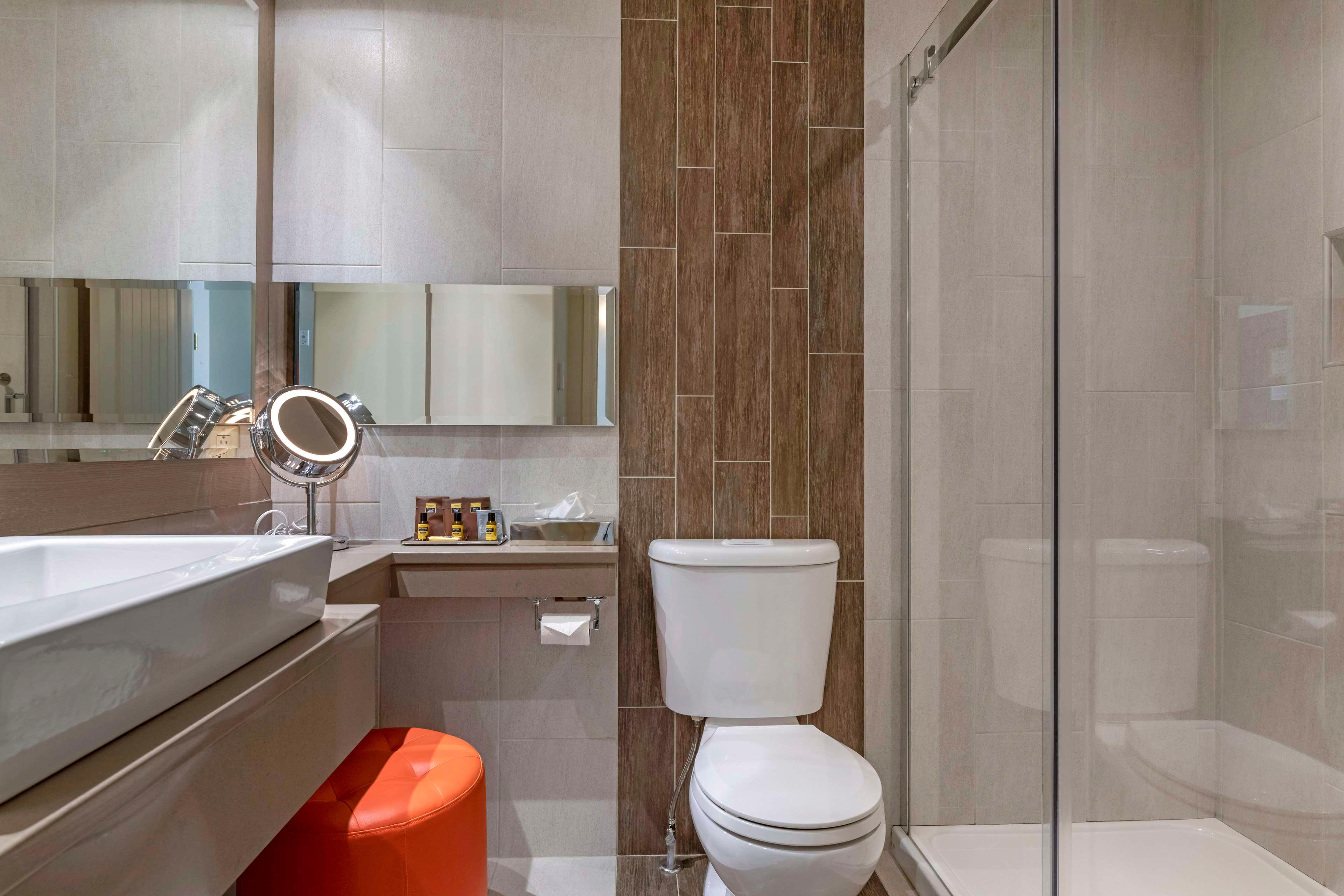 Double Executive King Bed