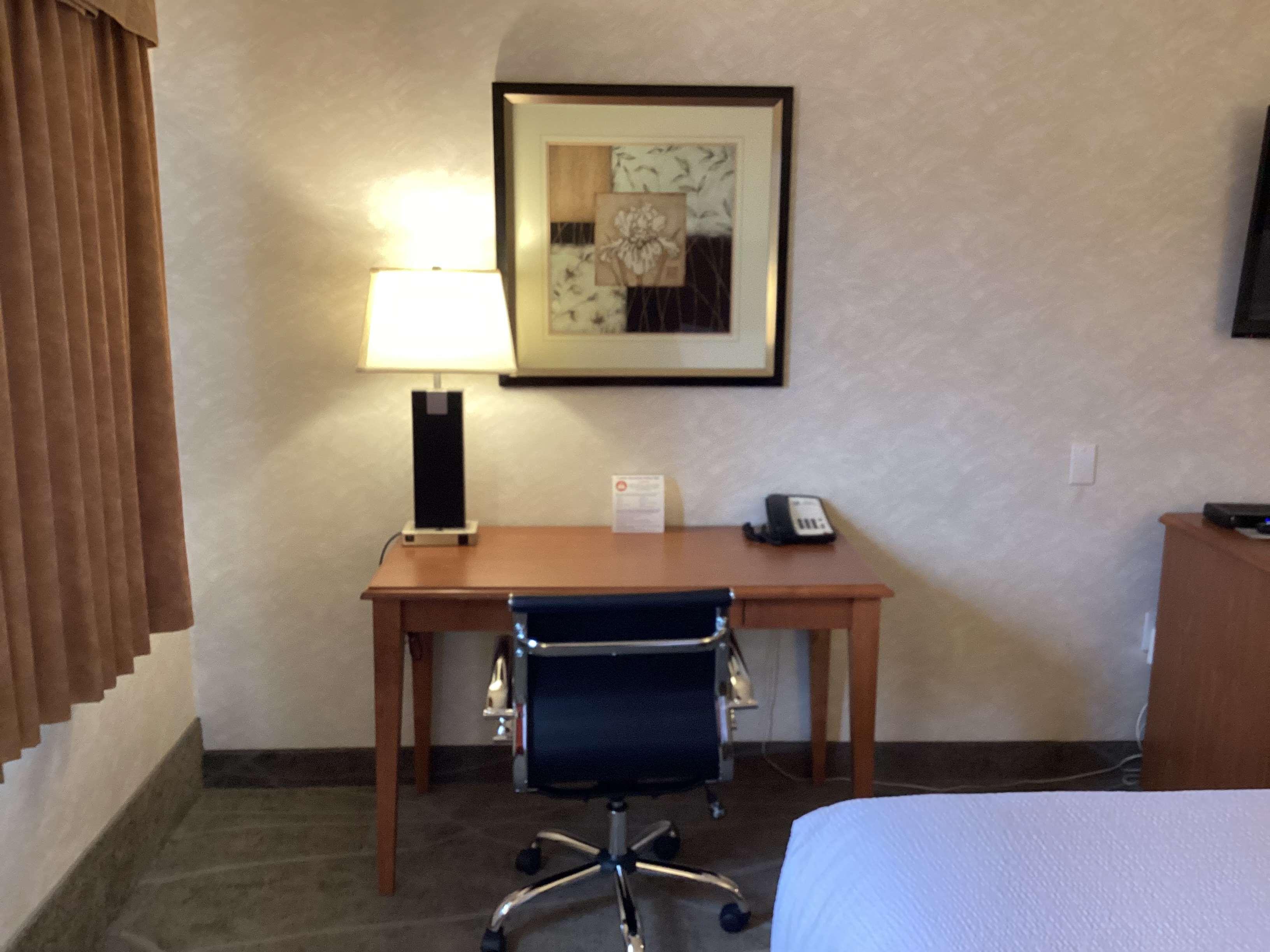 Double Queen Bed Non Smoking