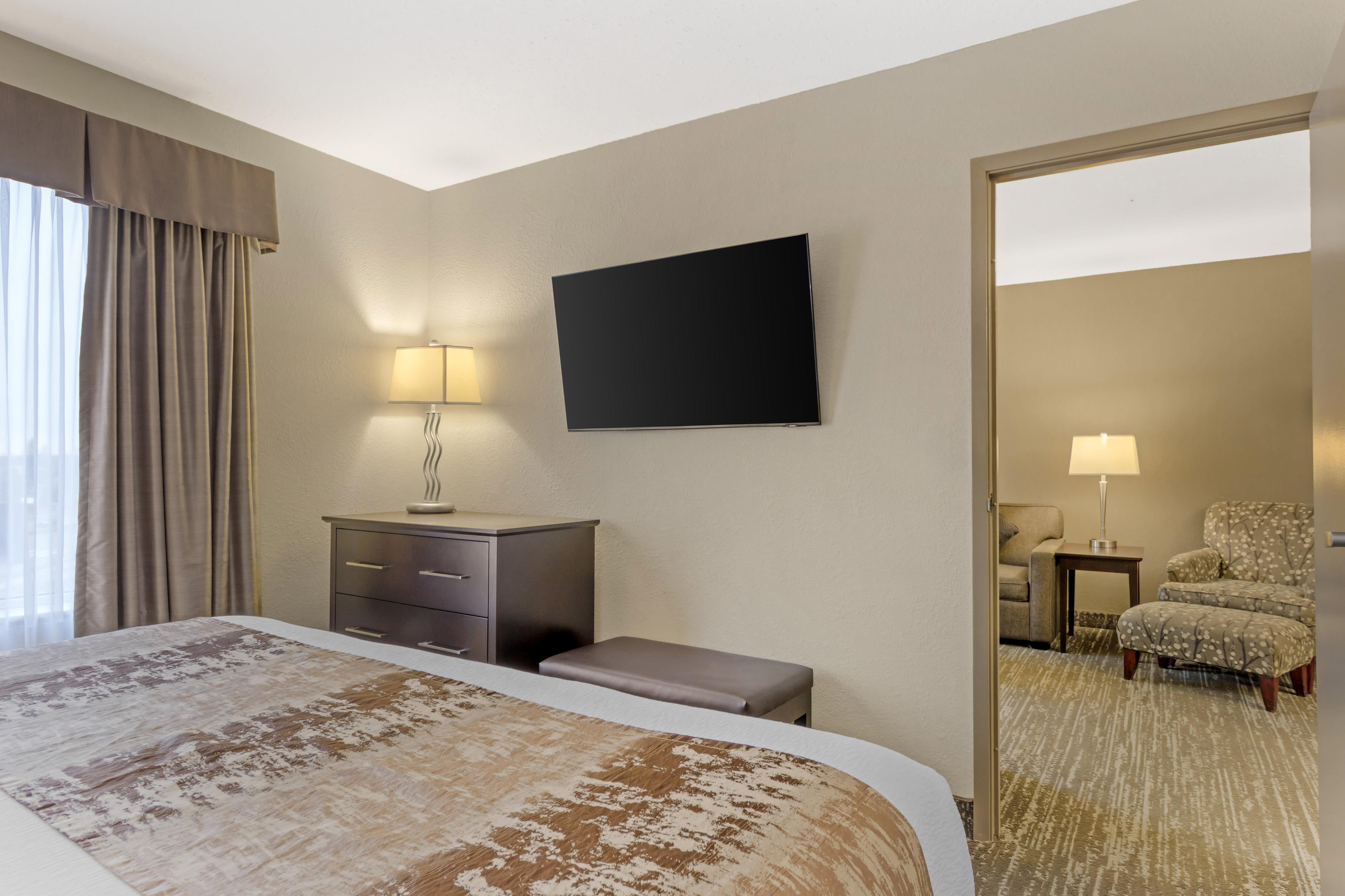 Suite King Size Bed