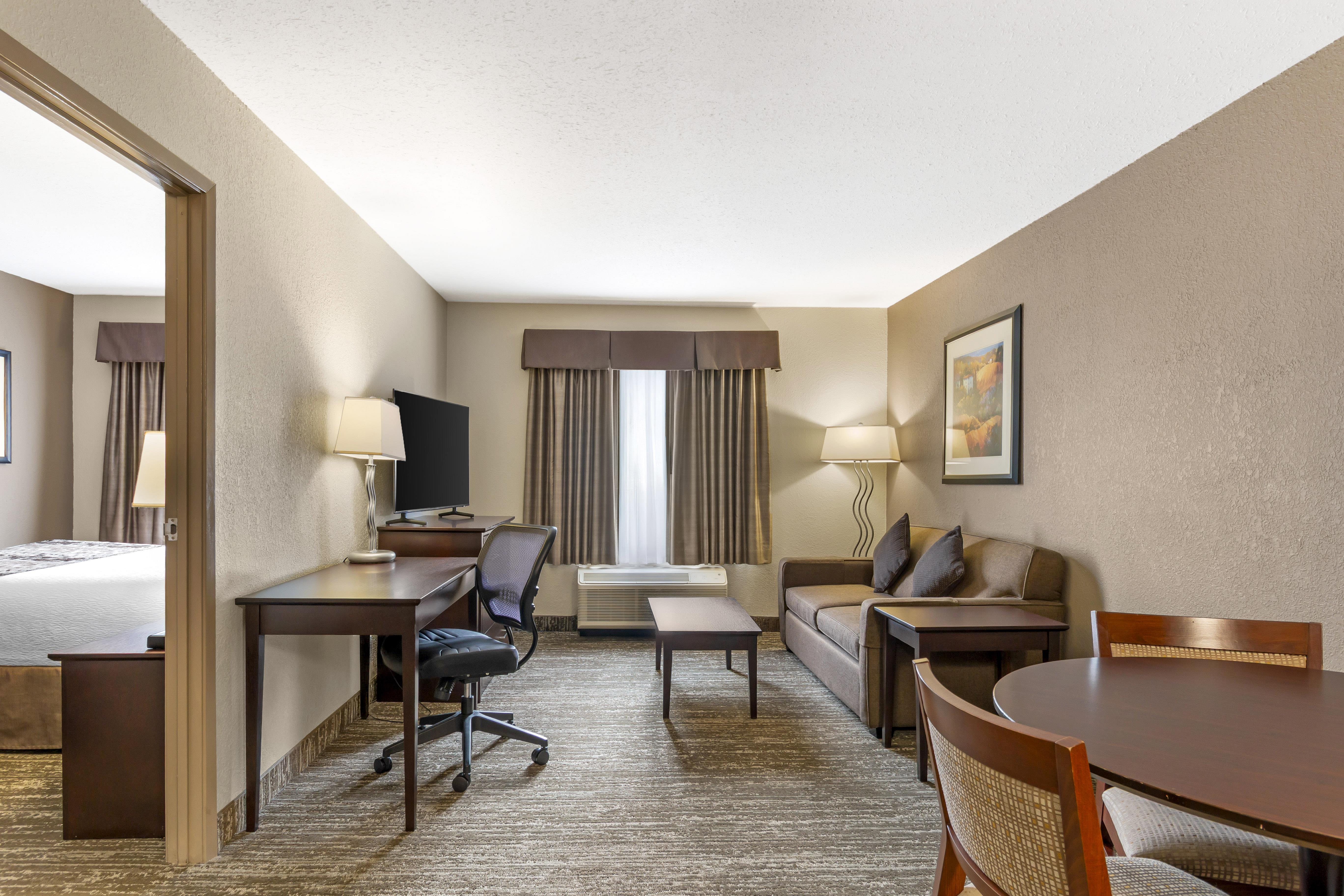 Suite Queen Size Bed