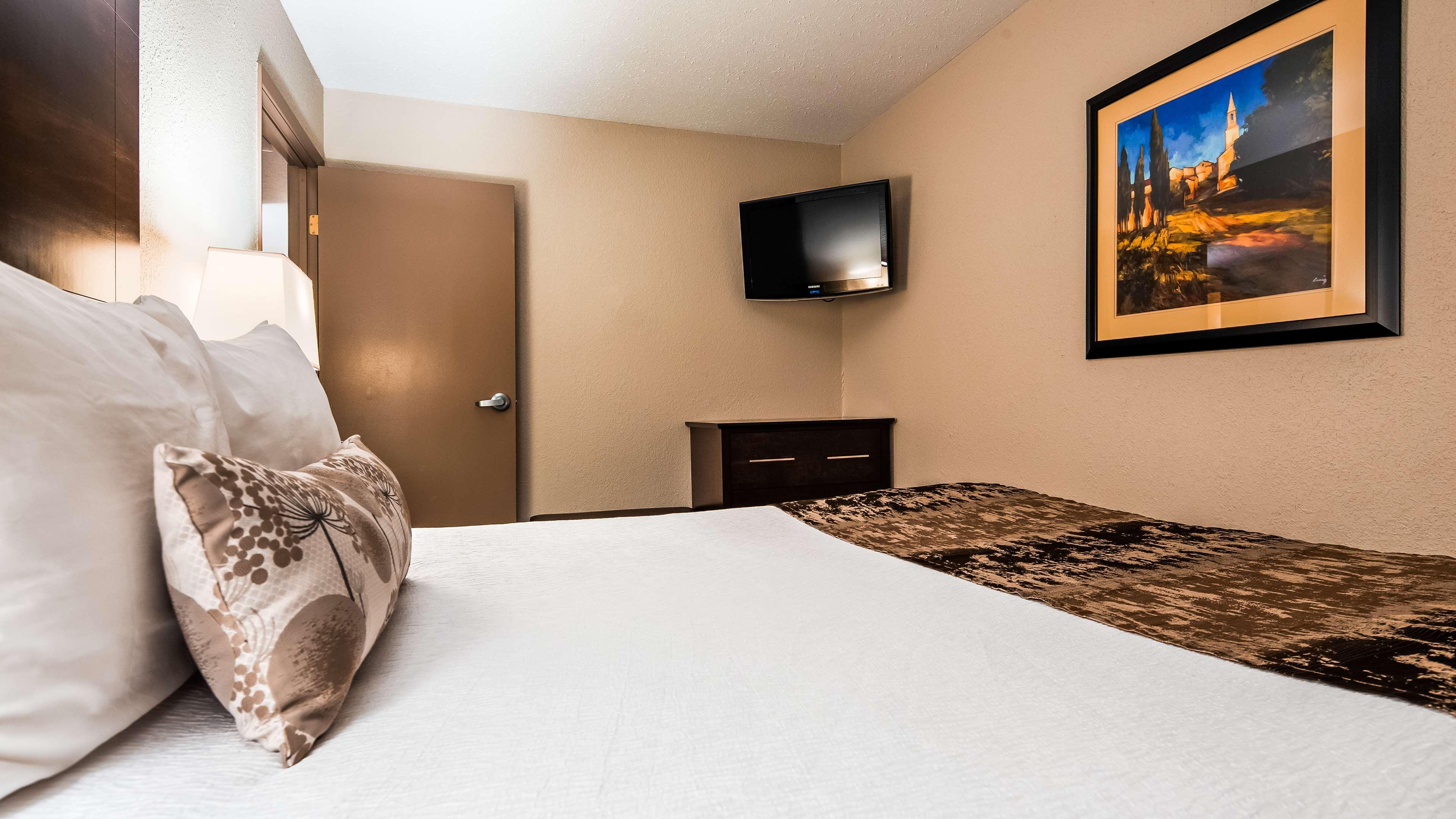 Suite Queen Size Bed