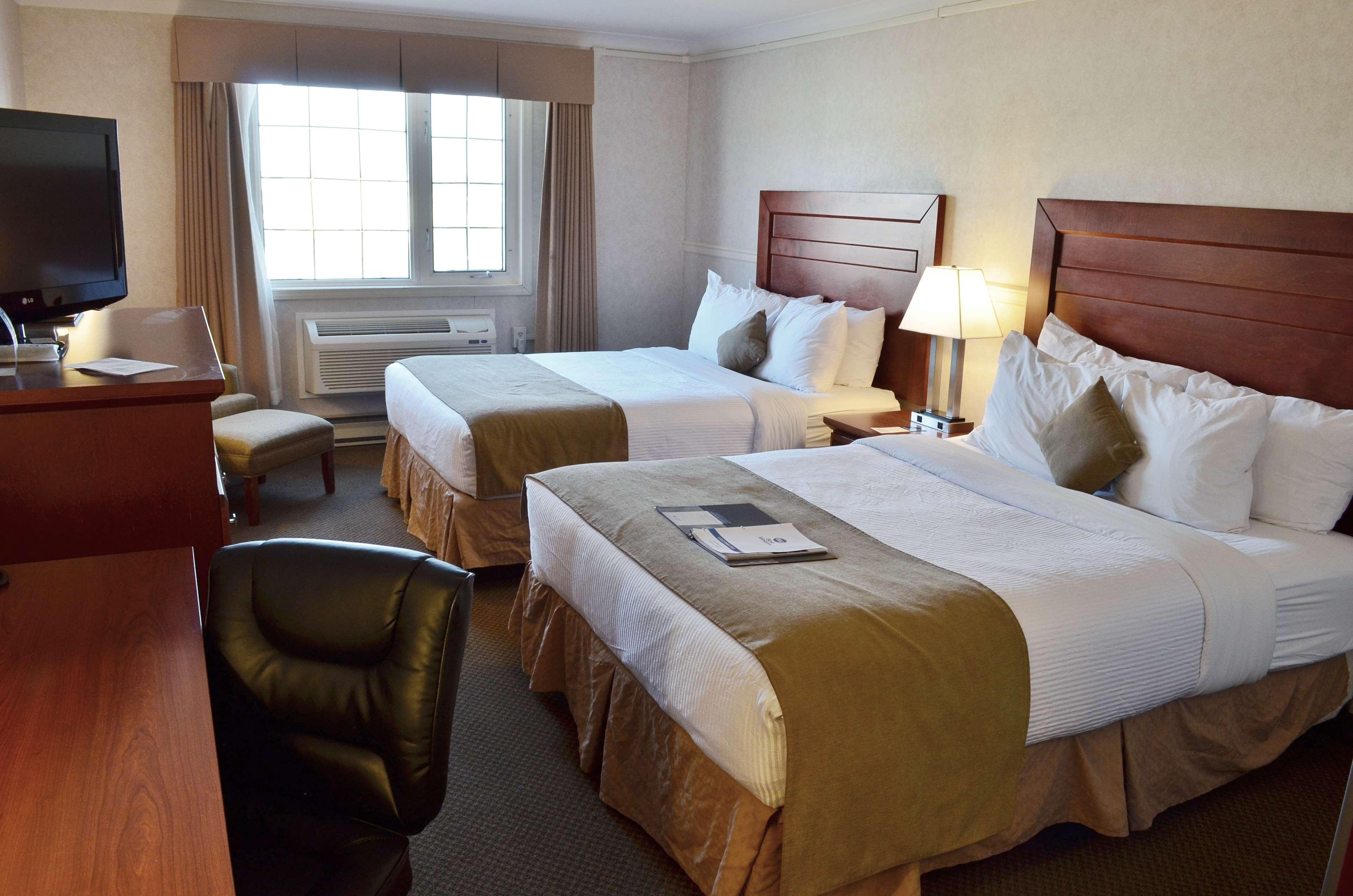 Suite Two Queen Beds