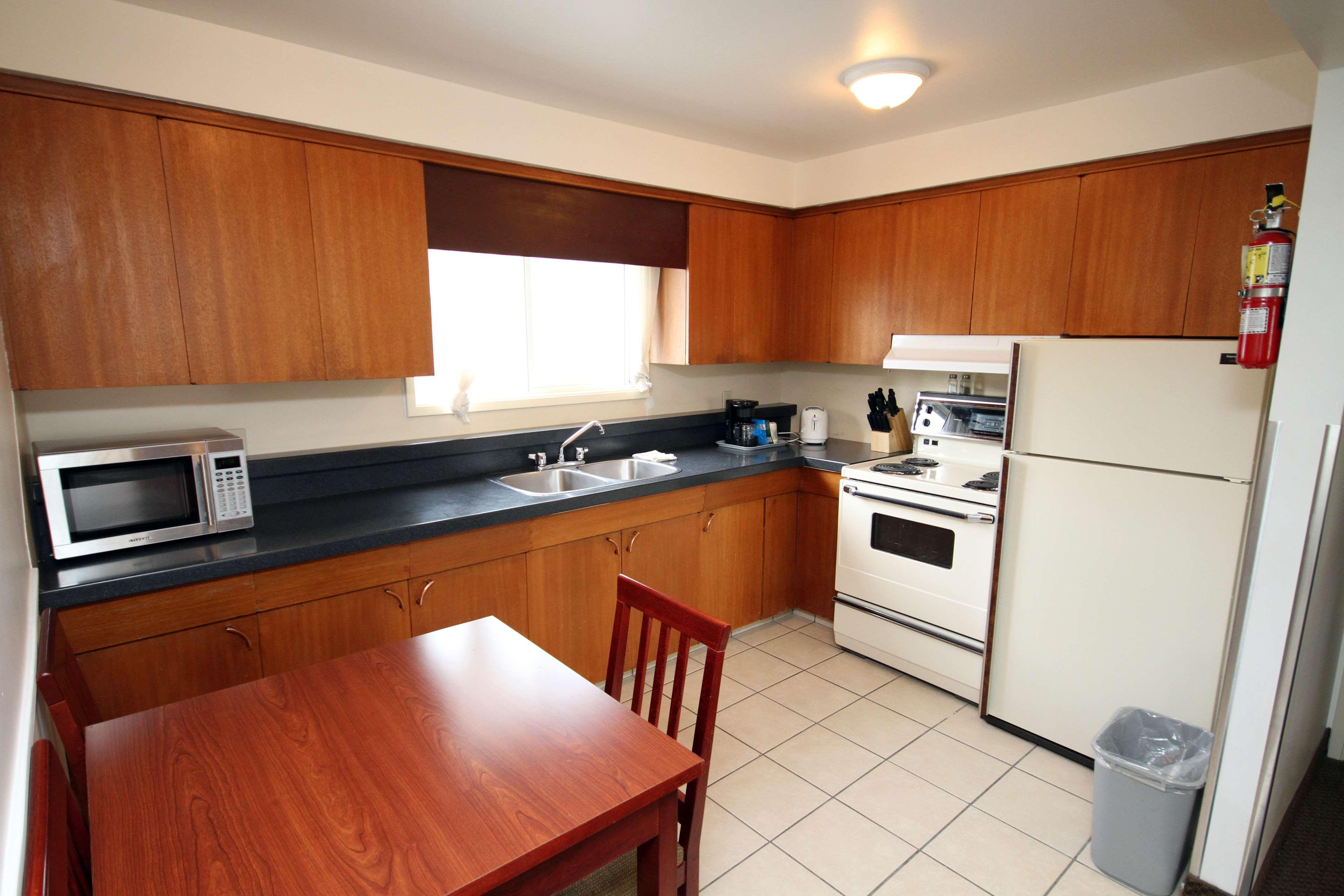 Suite Queen Bed Non Smoking