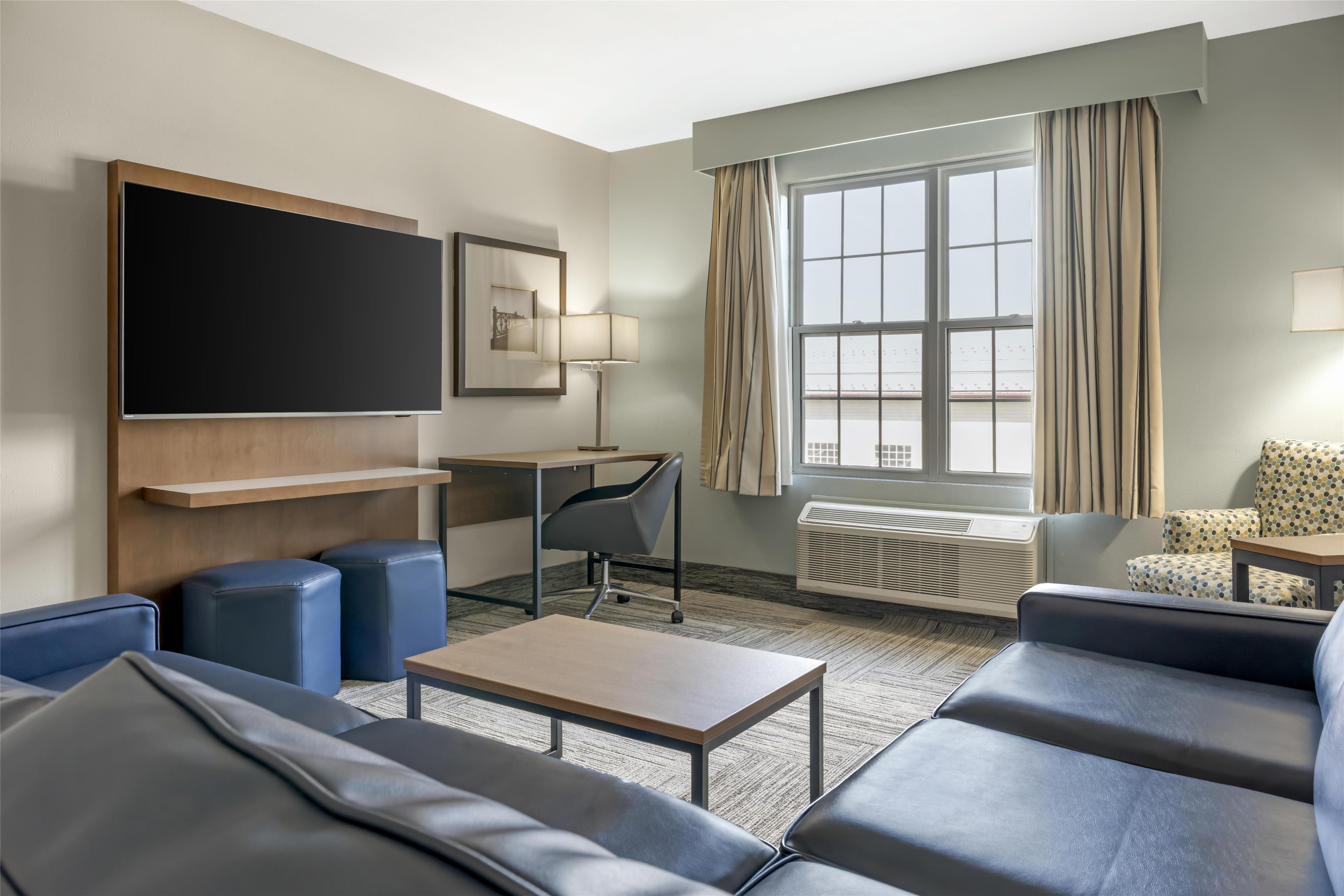 Suite Two Queen Beds