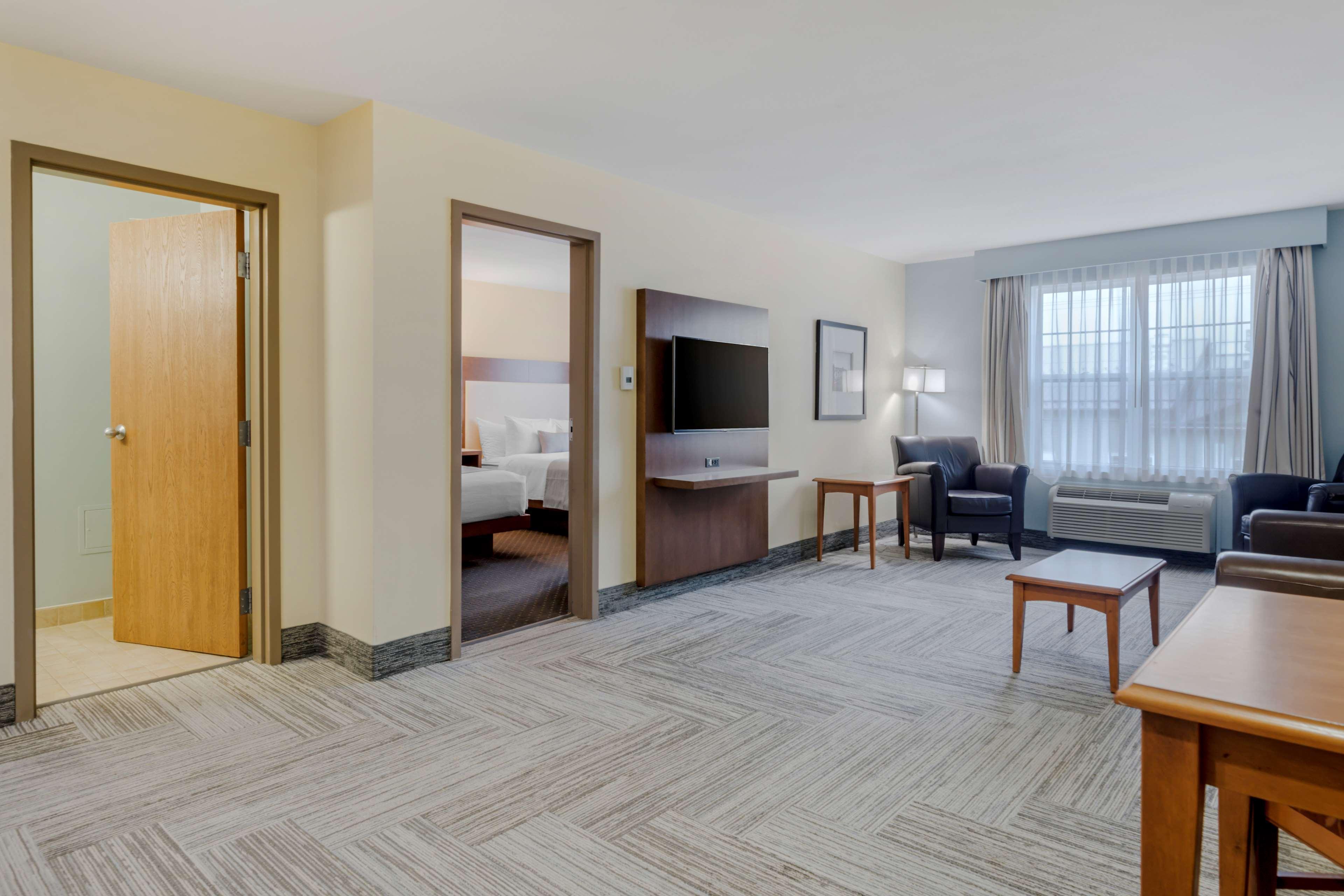 Suite Two Queen Beds