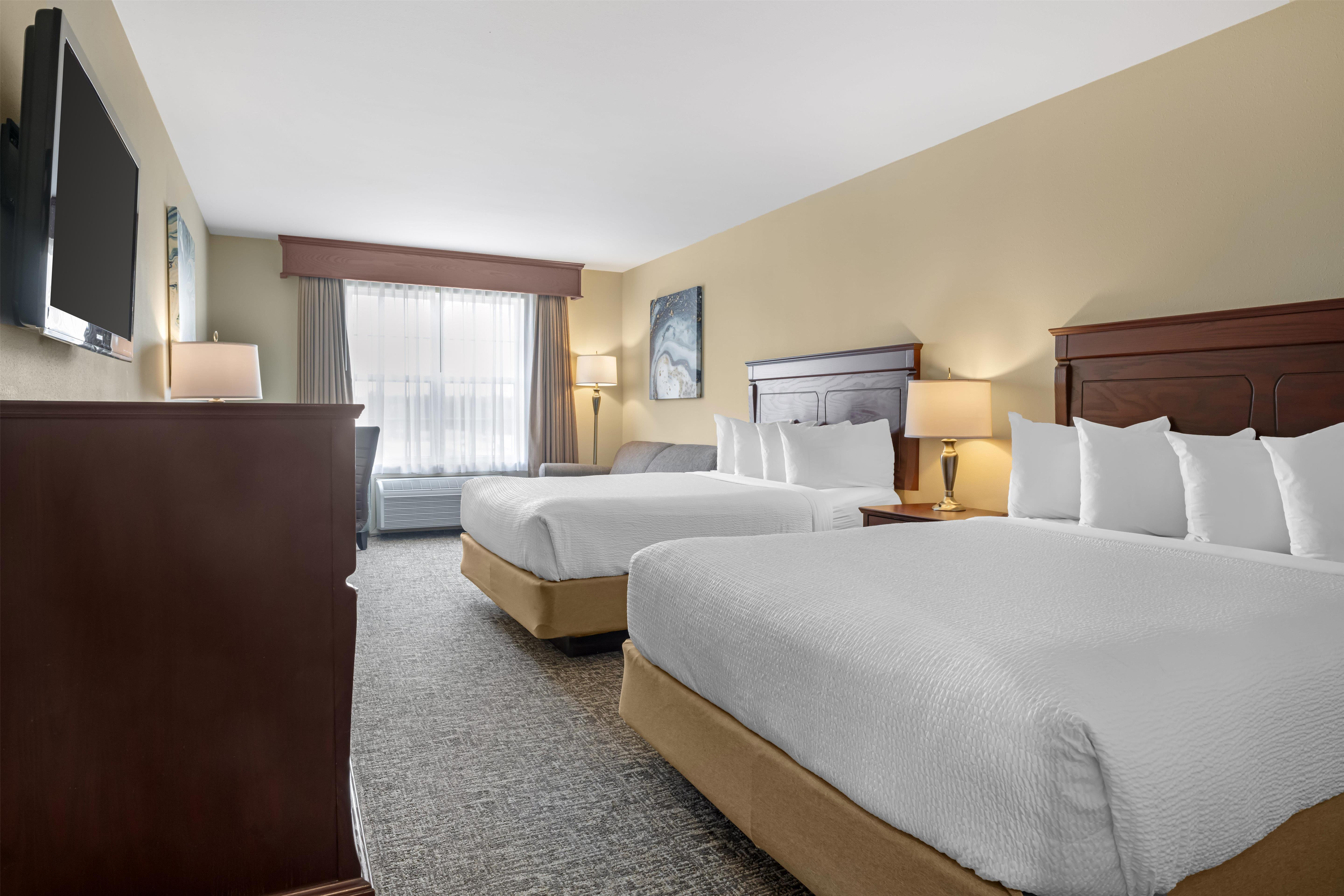 Suite Two Queen Beds