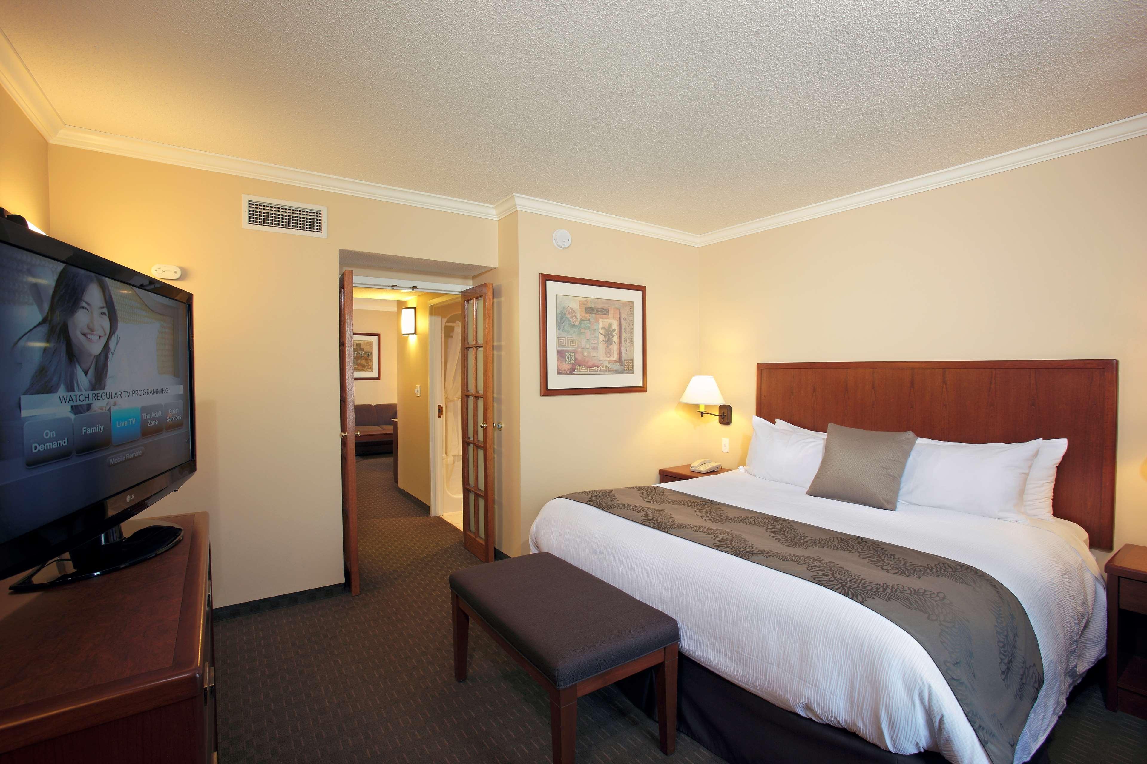 Suite King Size Bed