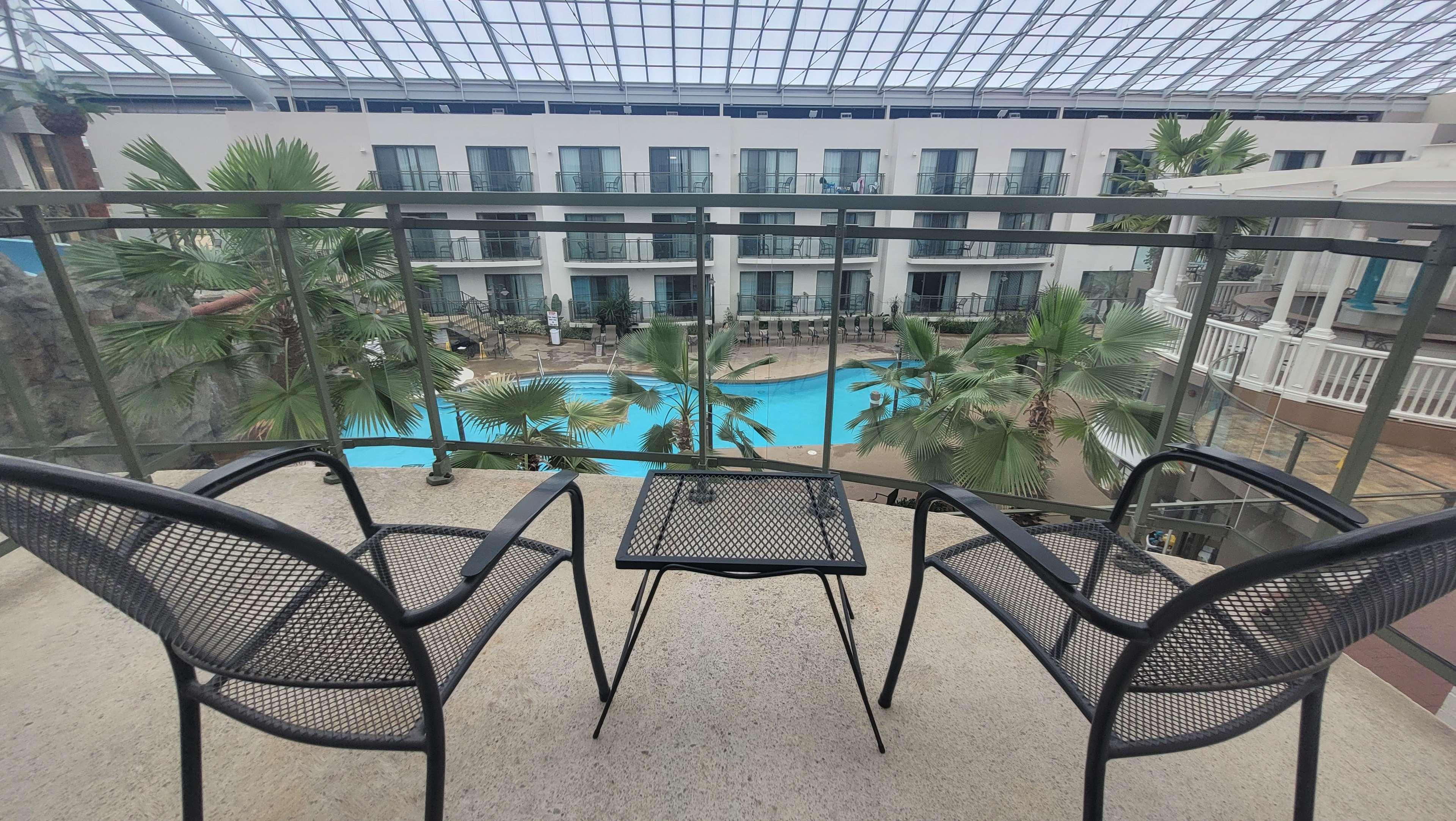 Suite Queen Size Bed