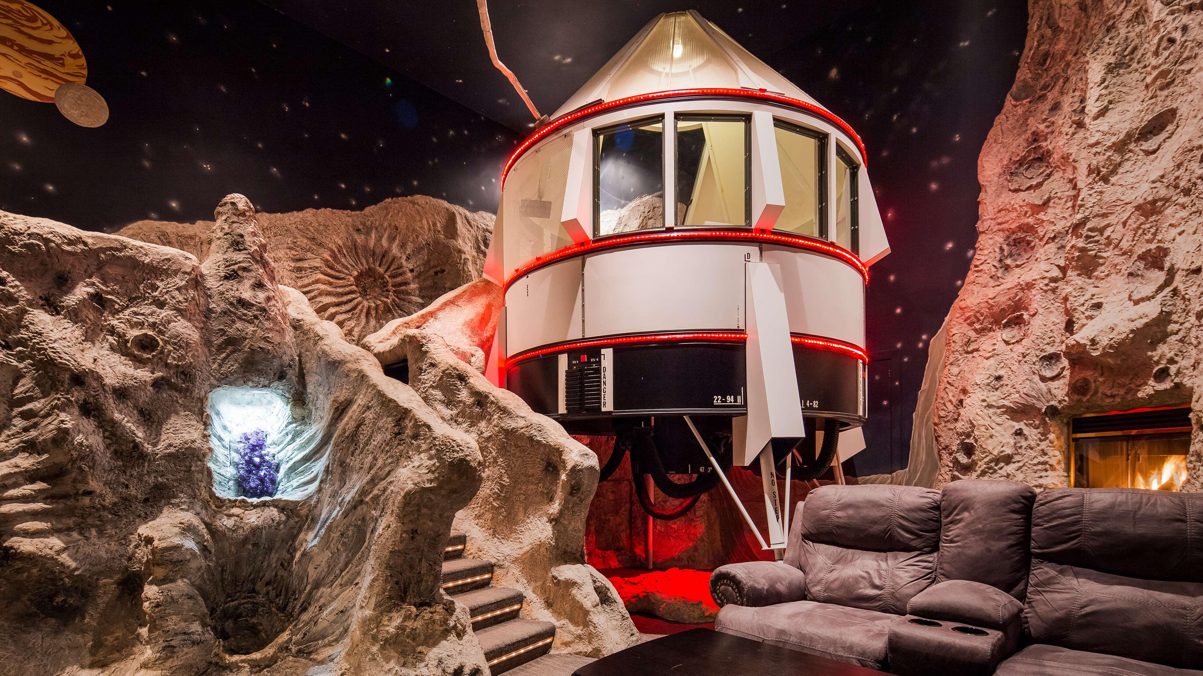 Suite Queen Size Bed