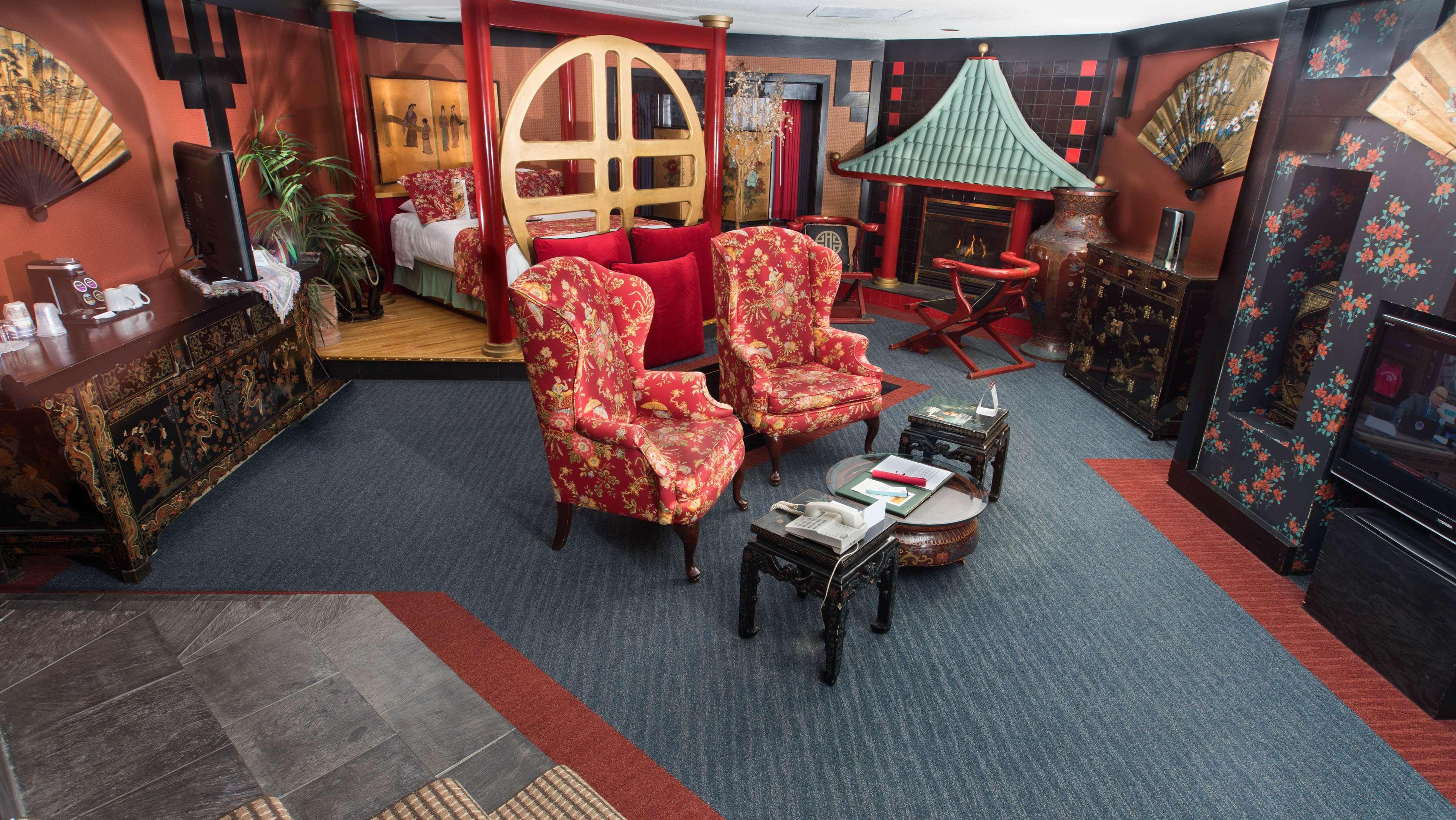 Suite Queen Size Bed