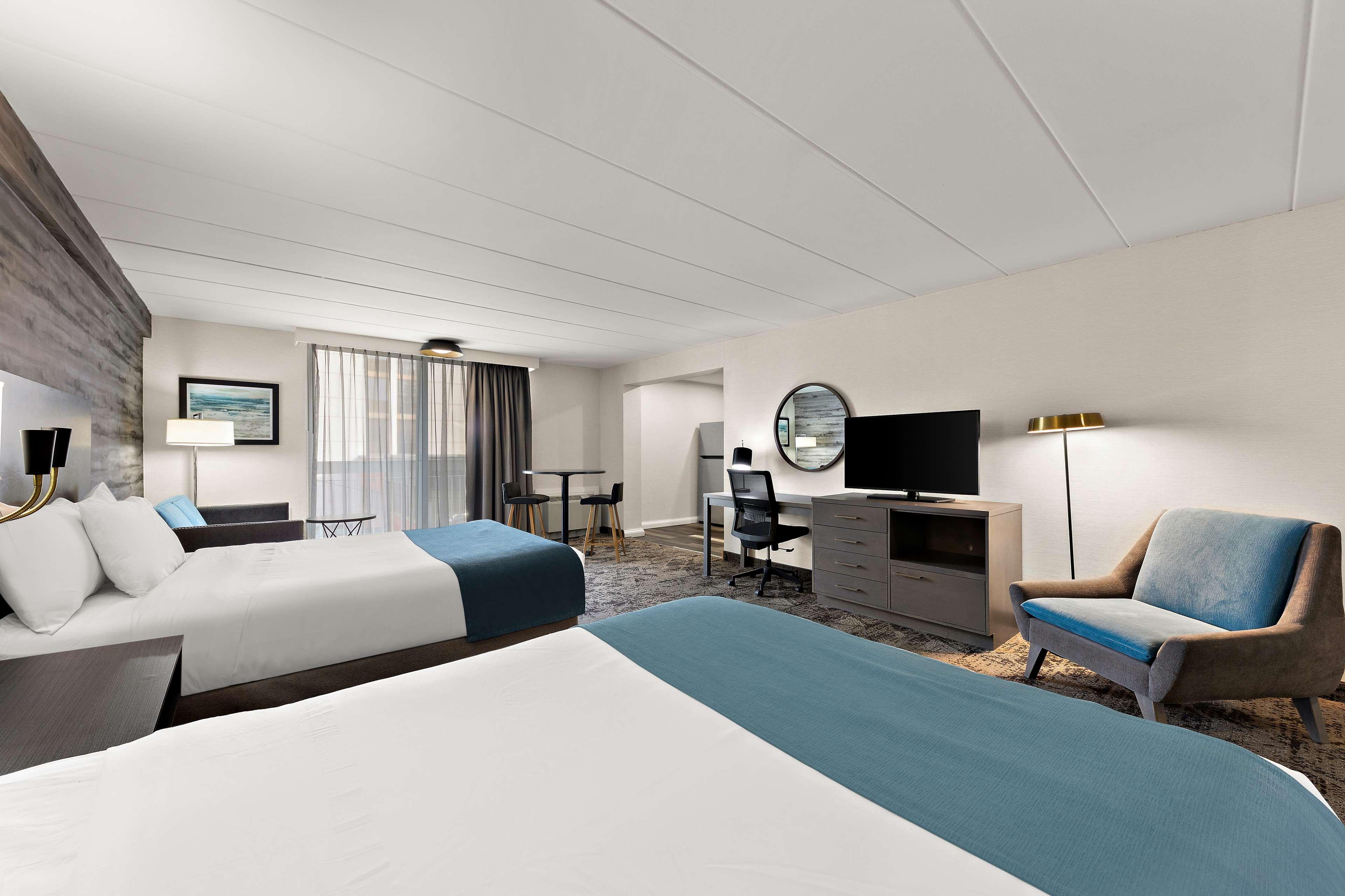 Suite Two Queen Beds