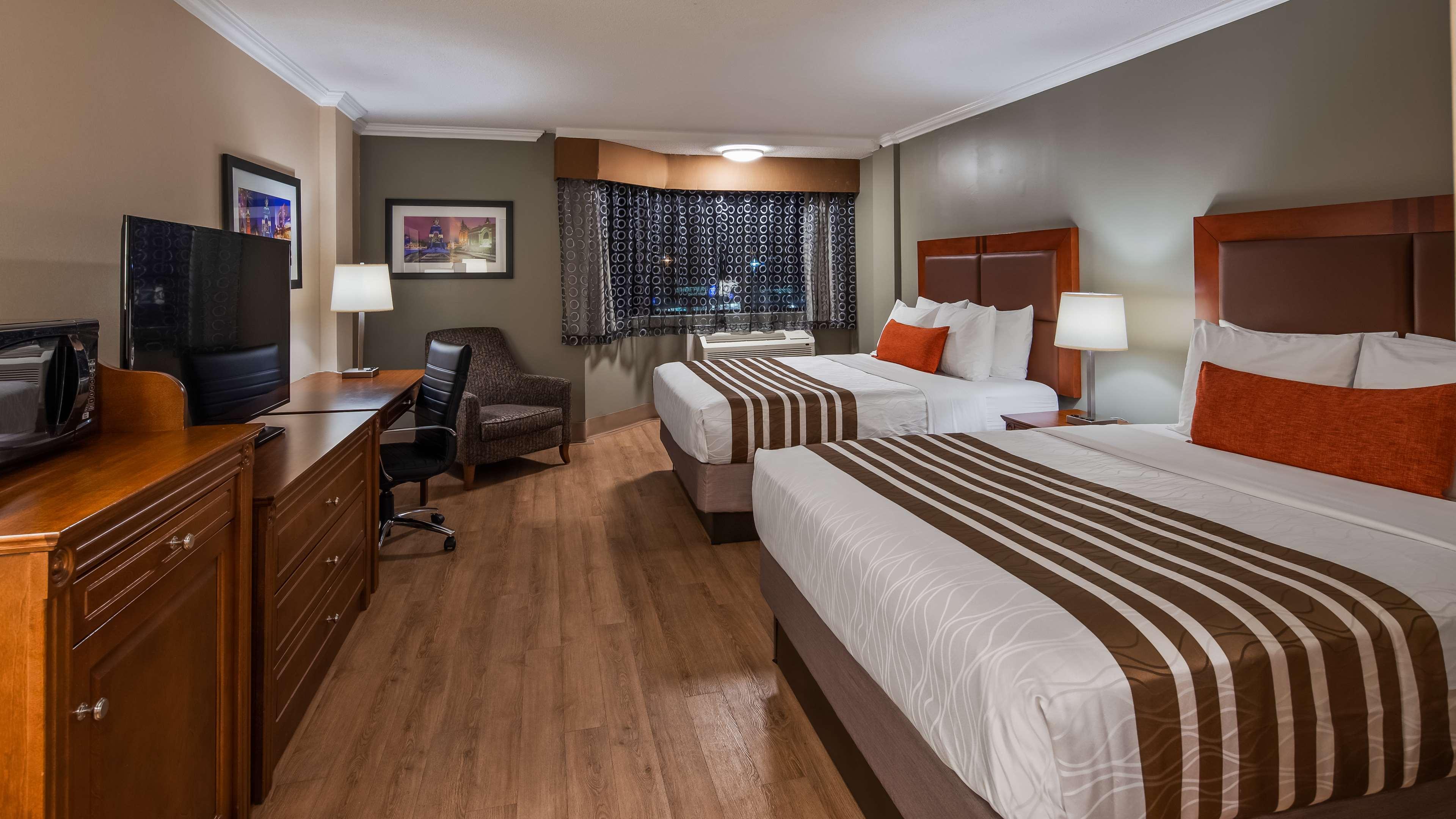 Suite Two Queen Beds Non Smoking