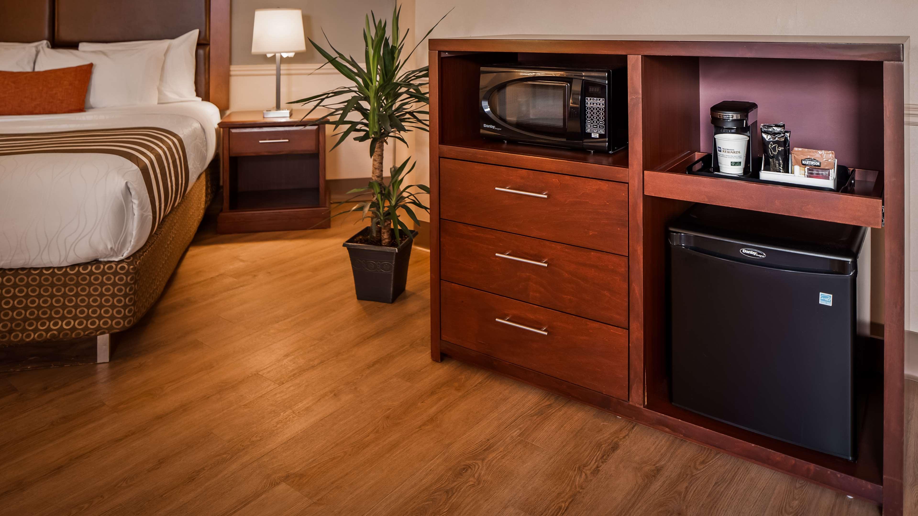 Quadruple Two Double Beds Non Smoking