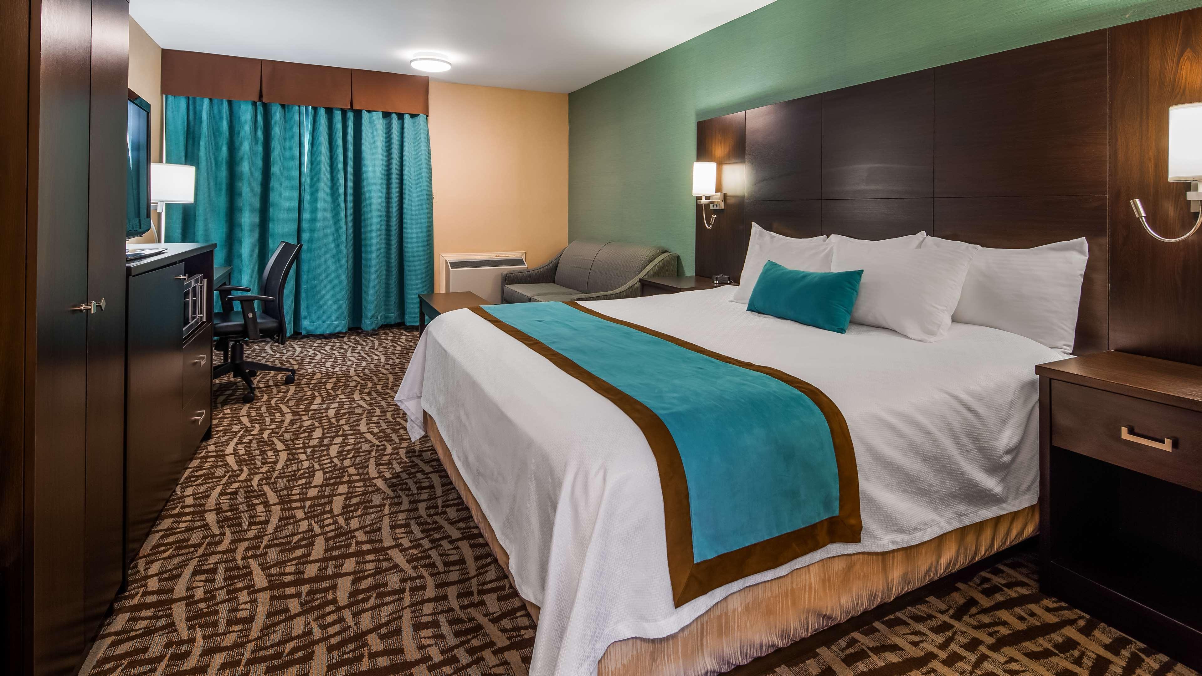 Quadruple King Size Bed