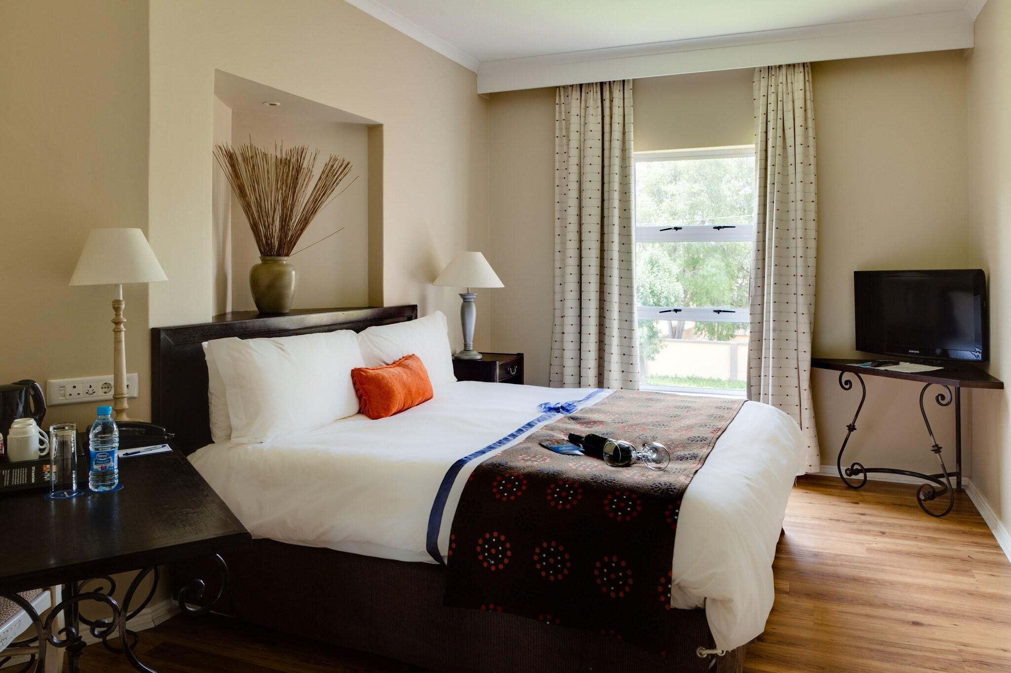 Double Queen Size Bed