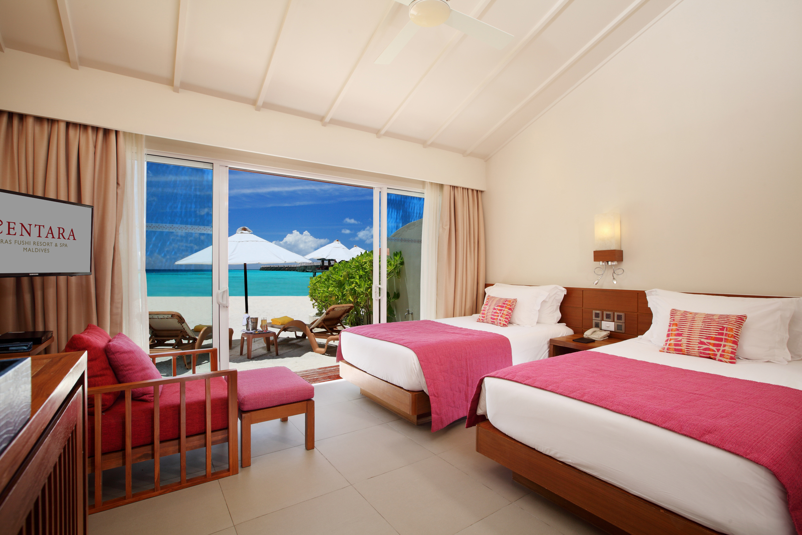 Villa Ocean Front King Bed