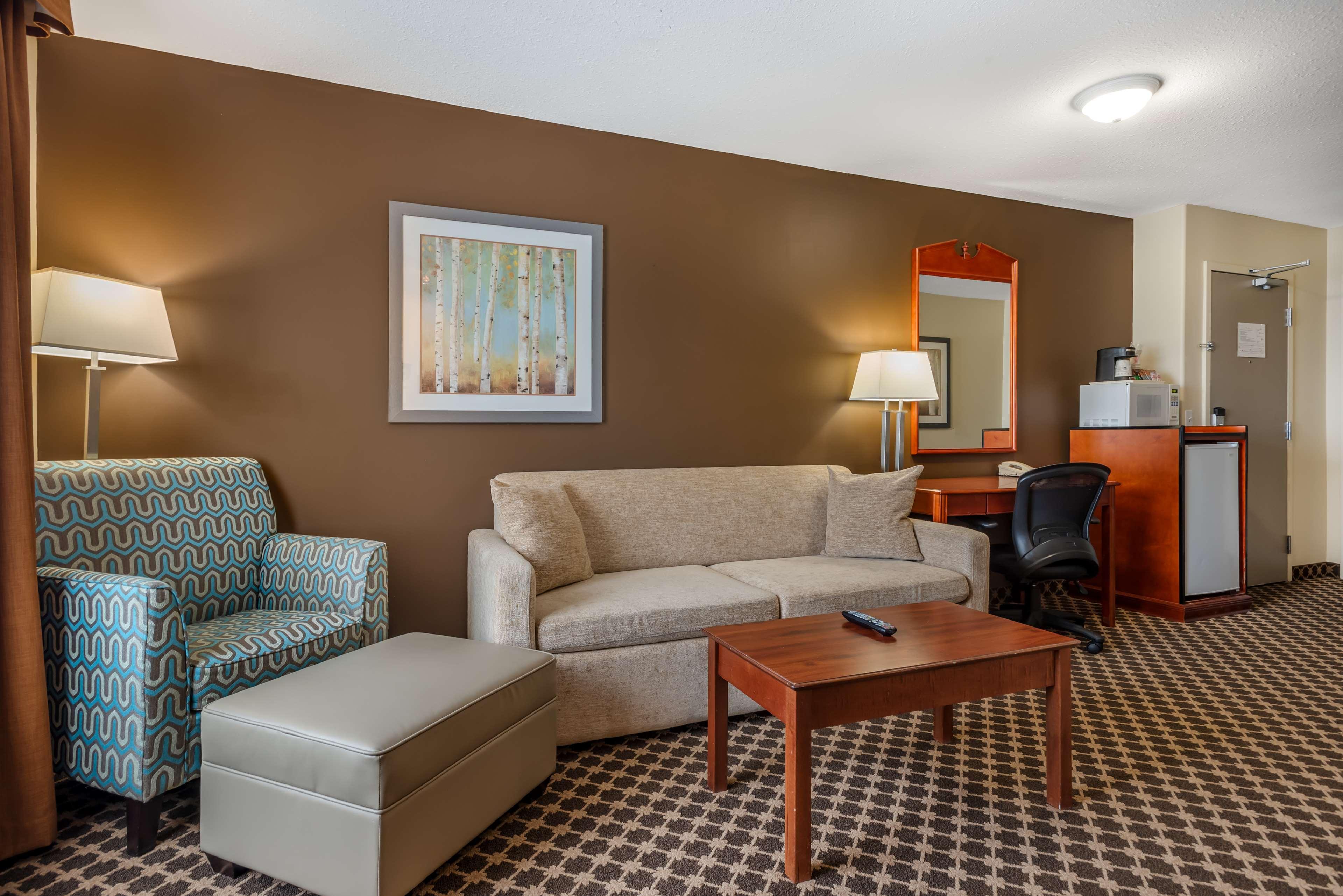 Suite Queen Bed Non Smoking