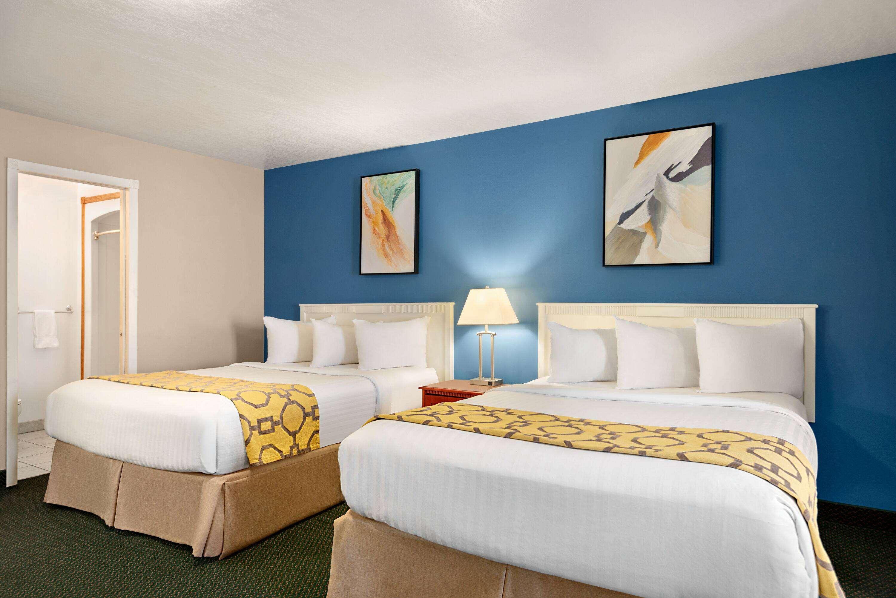 Room Deluxe Two Queen Beds