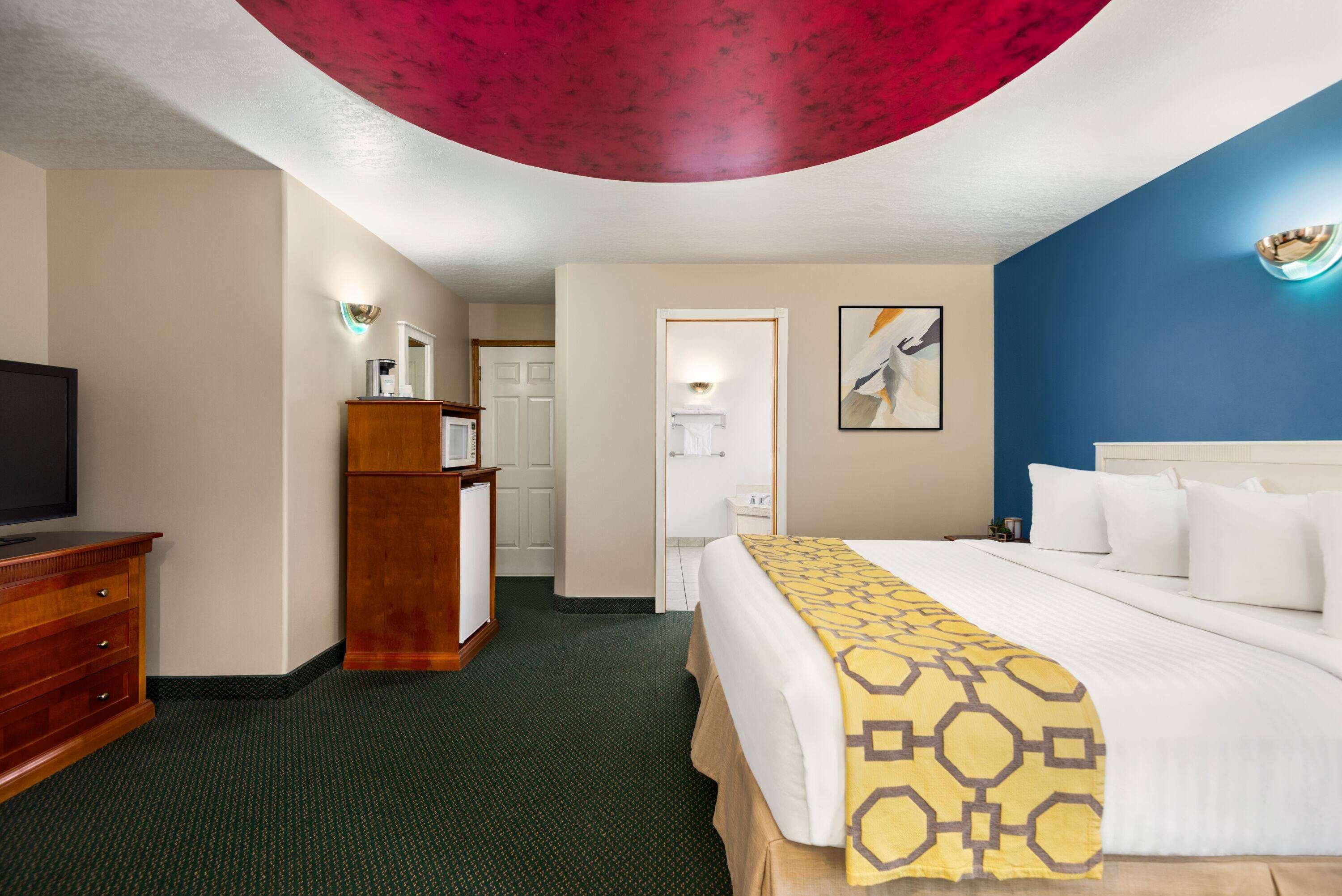 Suite Deluxe King Bed