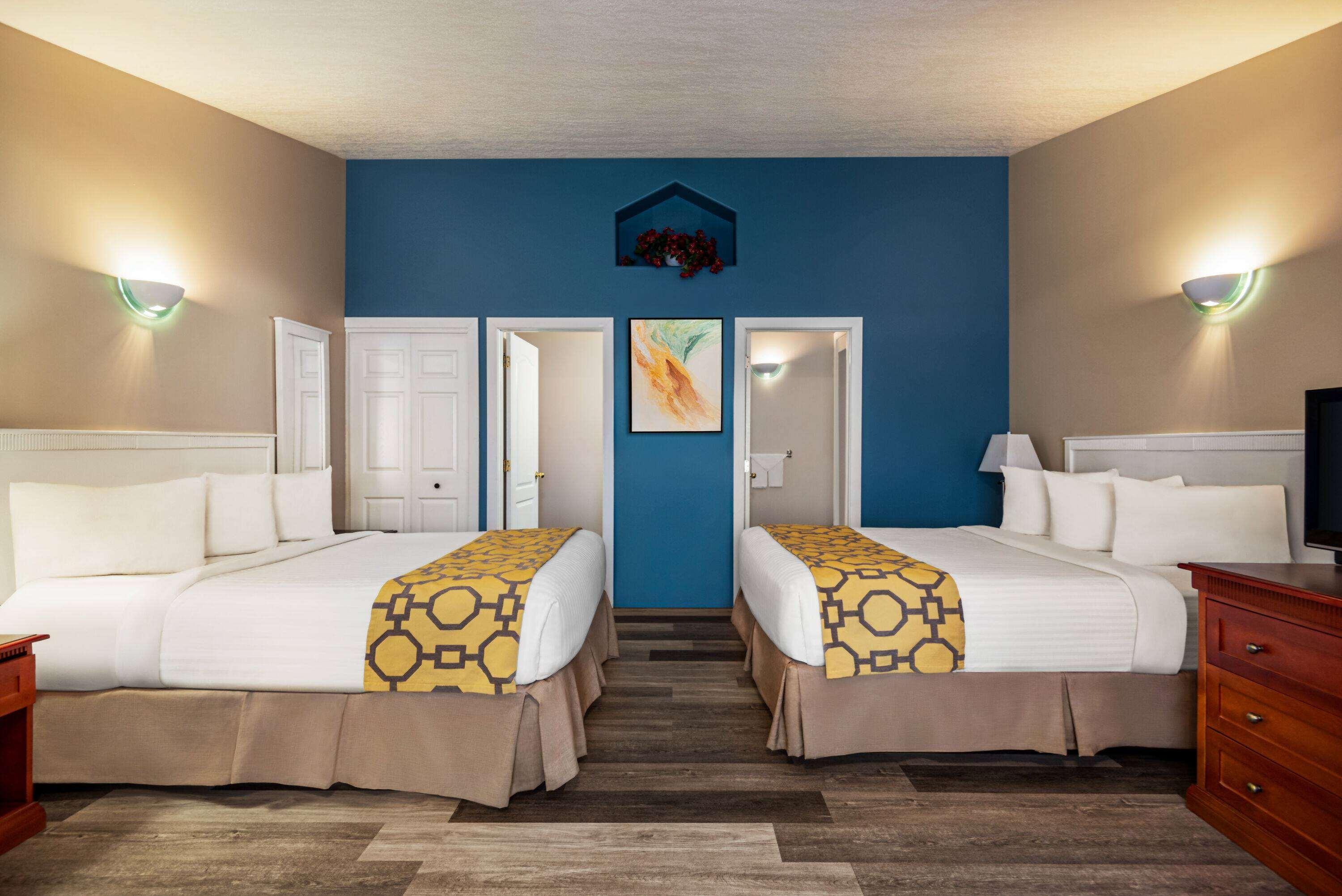 Suite Two Queen Beds