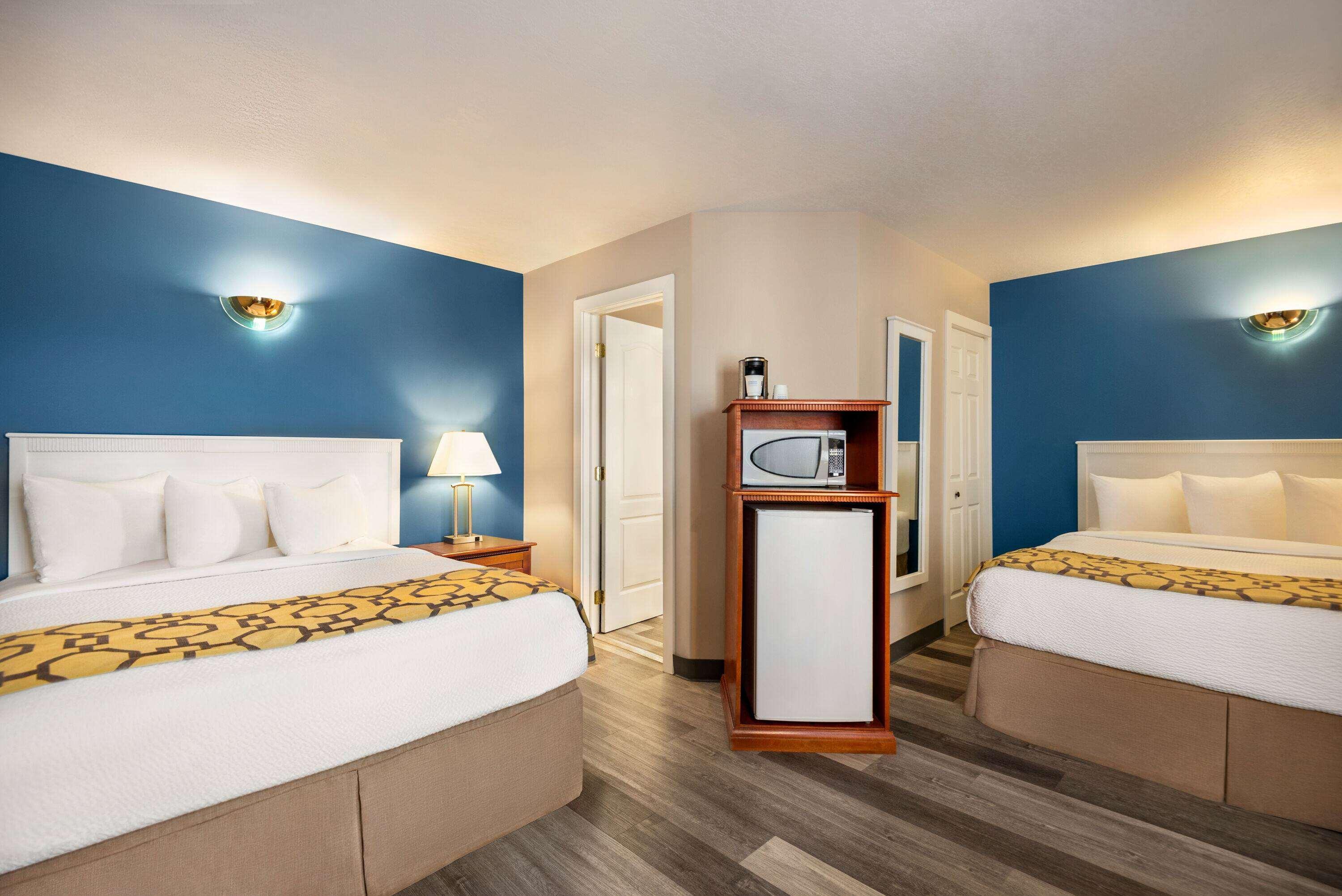 Suite Deluxe Two Queen Beds